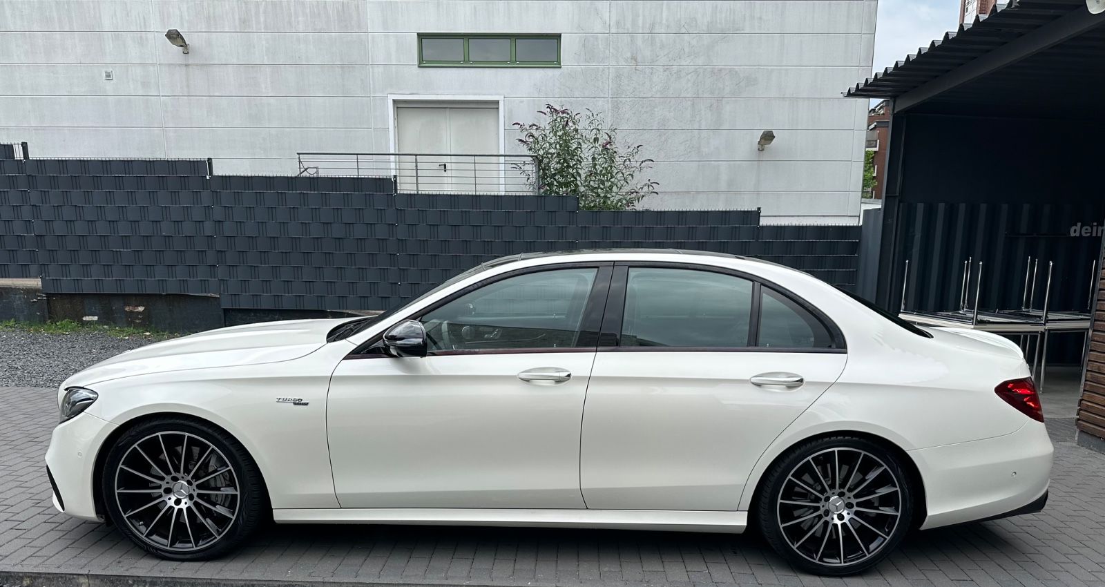 Mercedes-Benz E 53 AMG 4Matic+ - Samsaru's Car Outlet