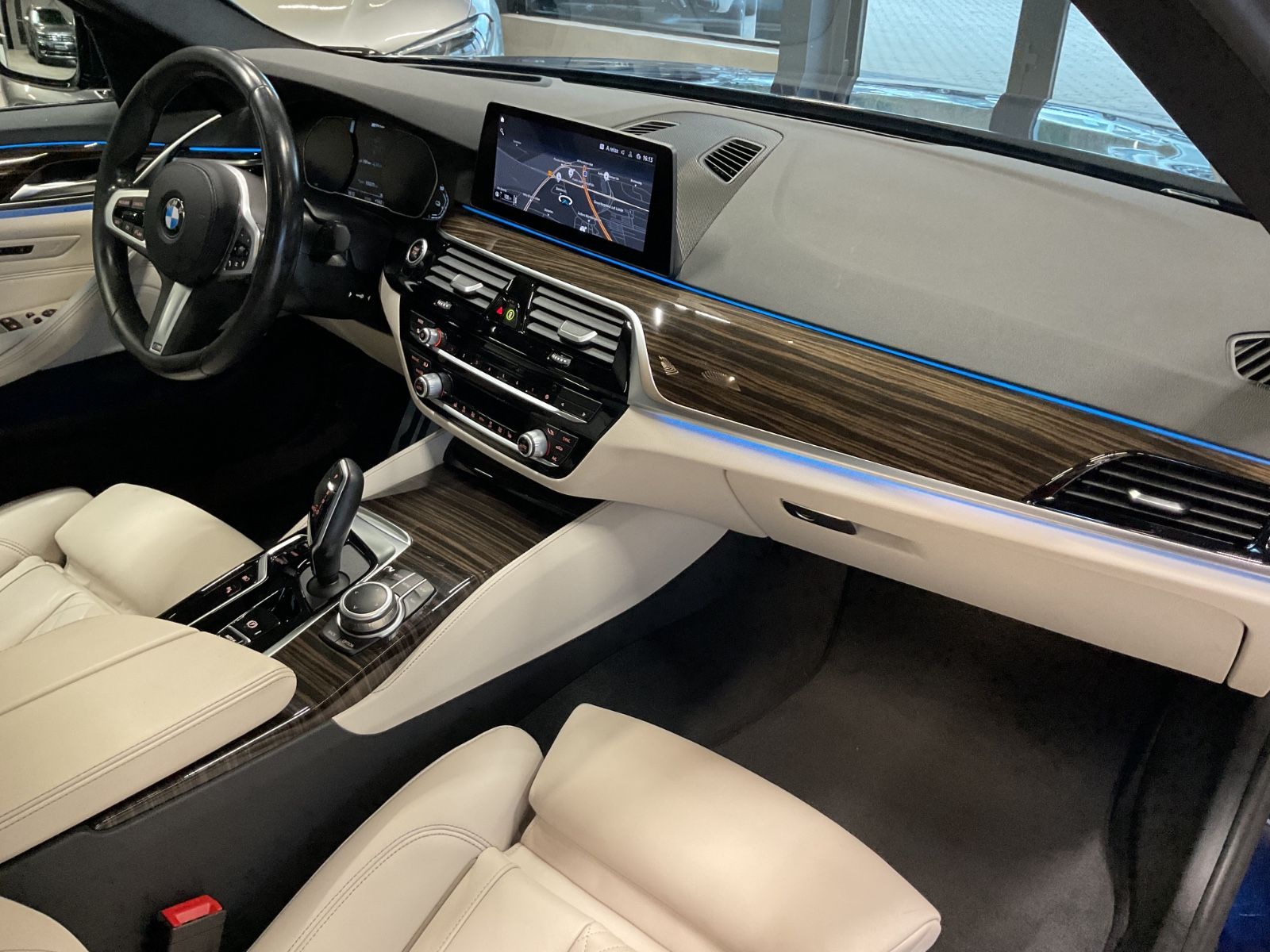 BMW 545e xDr. M Paket Exclusivleder HuD Laserl.