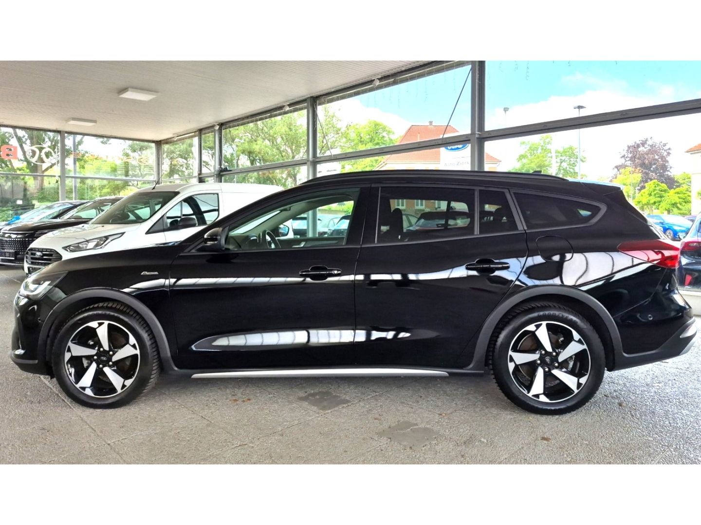 Ford Focus Turnier Active 1.5 EcoBlue Aut. ACC NAVI L