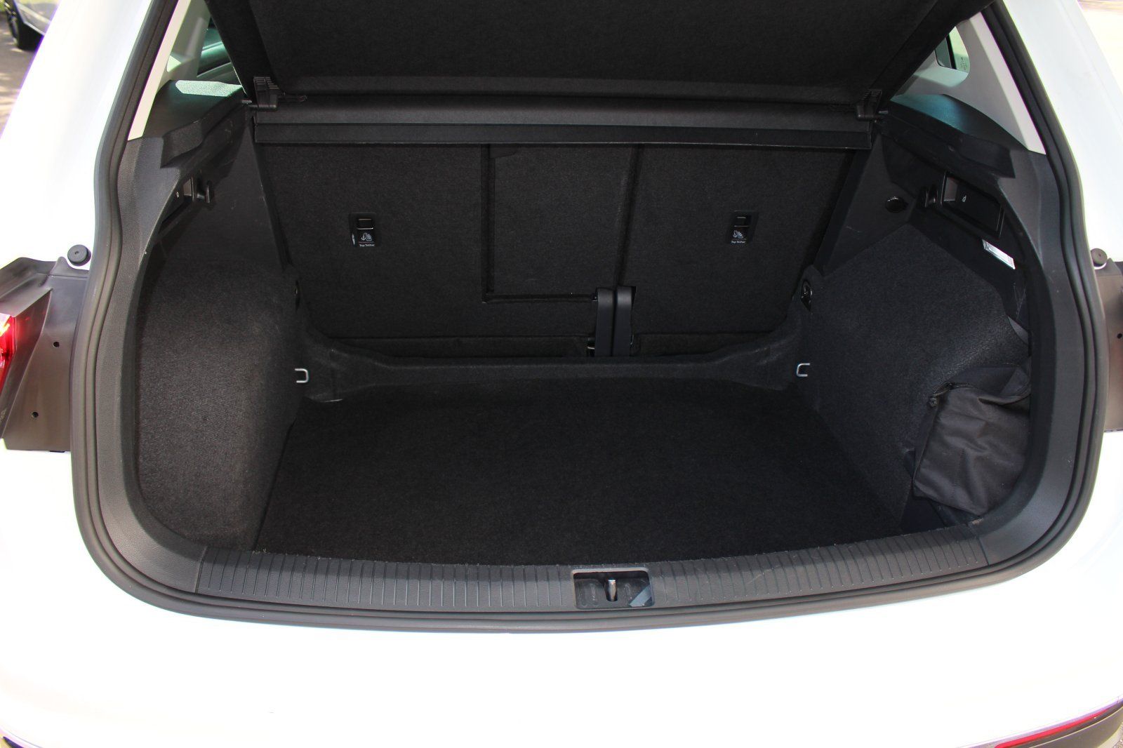 Volkswagen Tiguan 1.5 TSI DSG Move - Samsaru's Car Outlet
