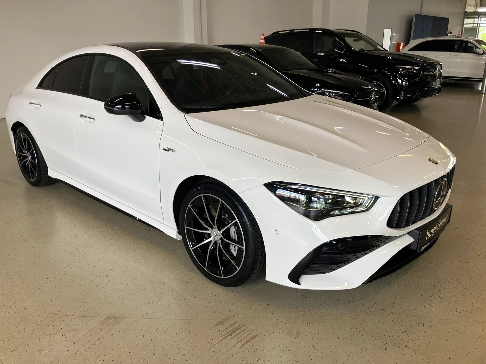 Mercedes-Benz CLA 35 AMG Coupe - Samsaru's Car Outlet