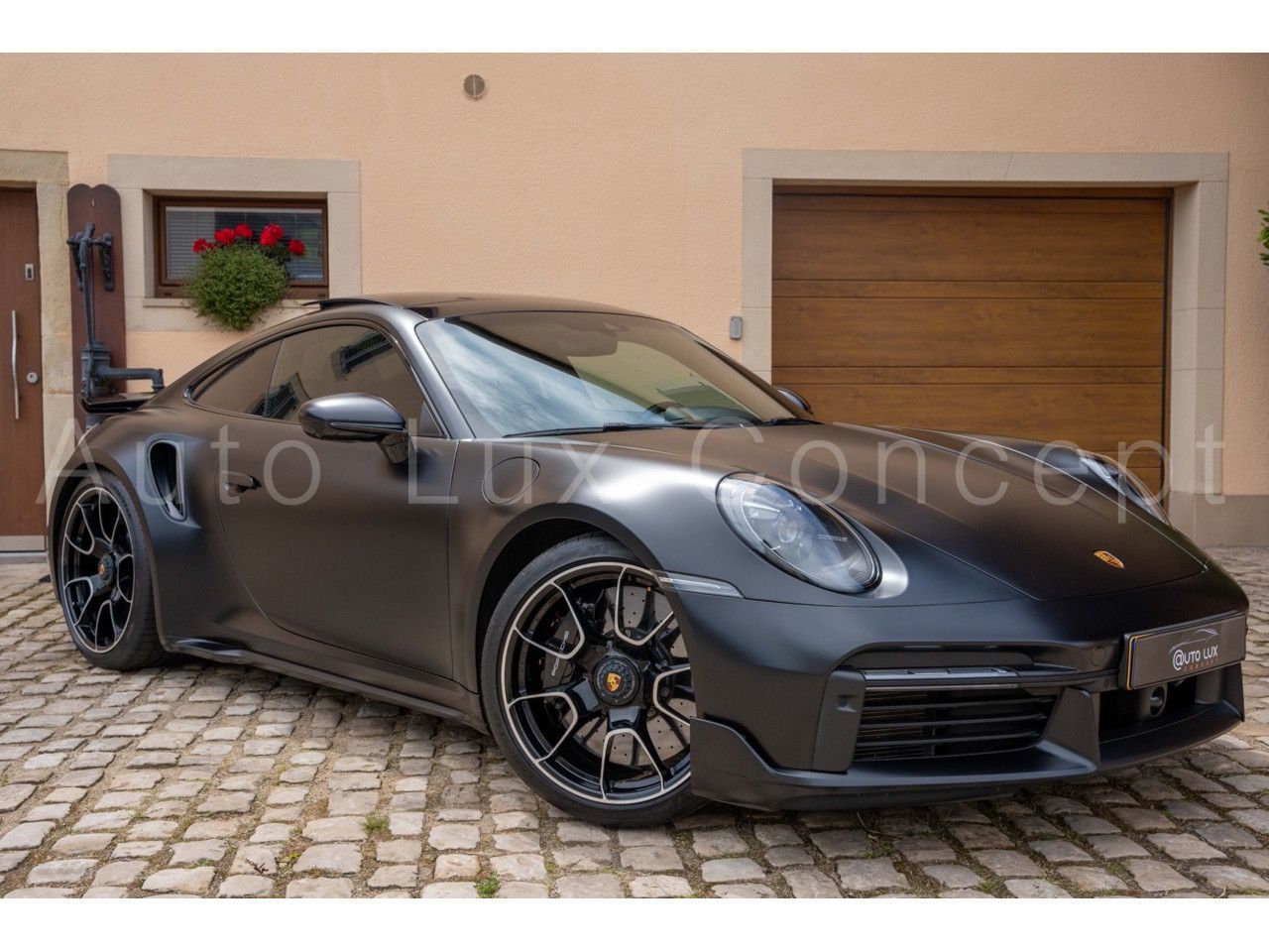 Porsche 992 911 Turbo S Aerokit/Burmester/Lederpaket/Car