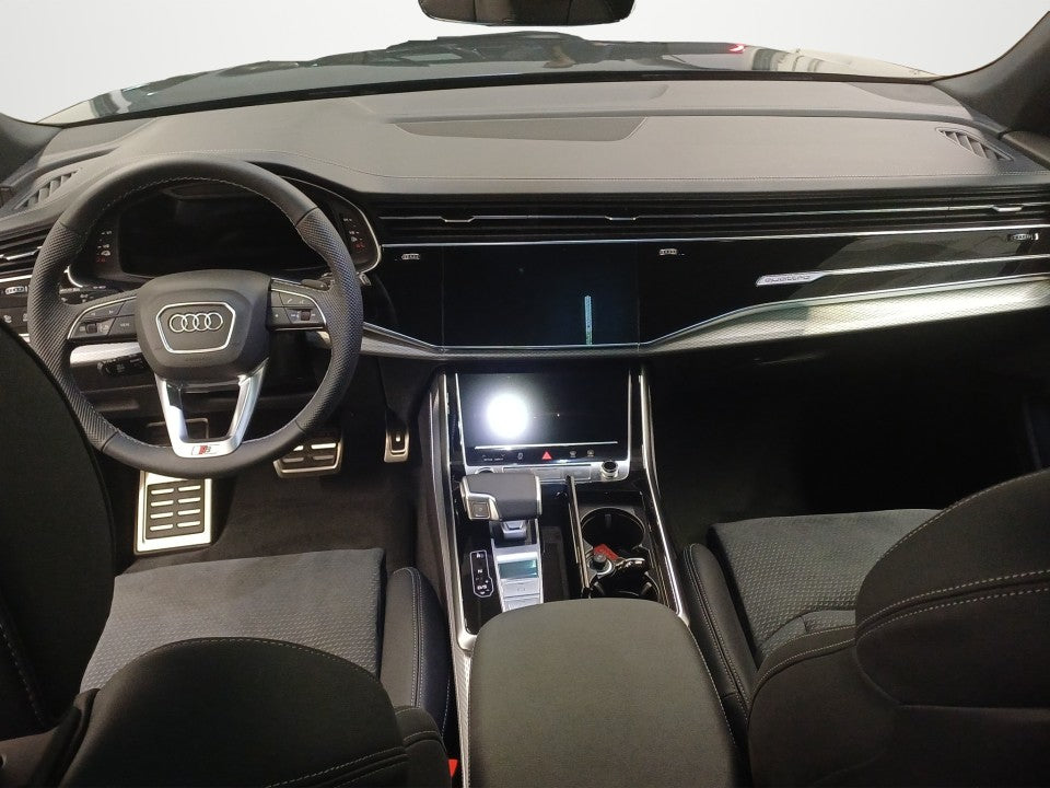 Audi Q8 55 TFSI e quattro