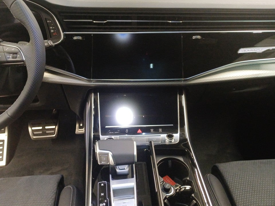 Audi Q8 55 TFSI e quattro