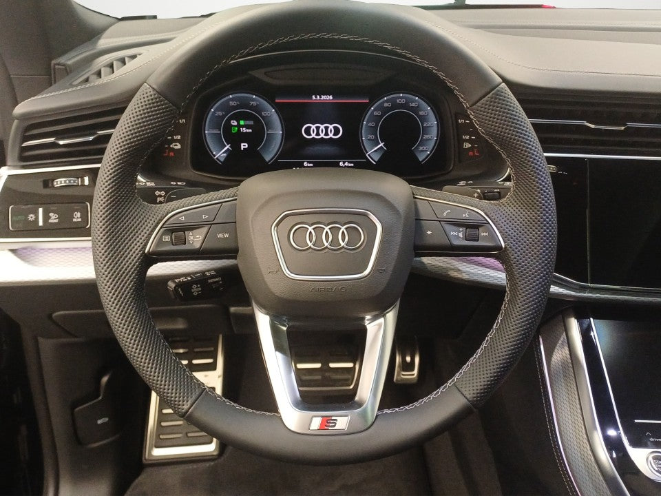 Audi Q8 55 TFSI e quattro