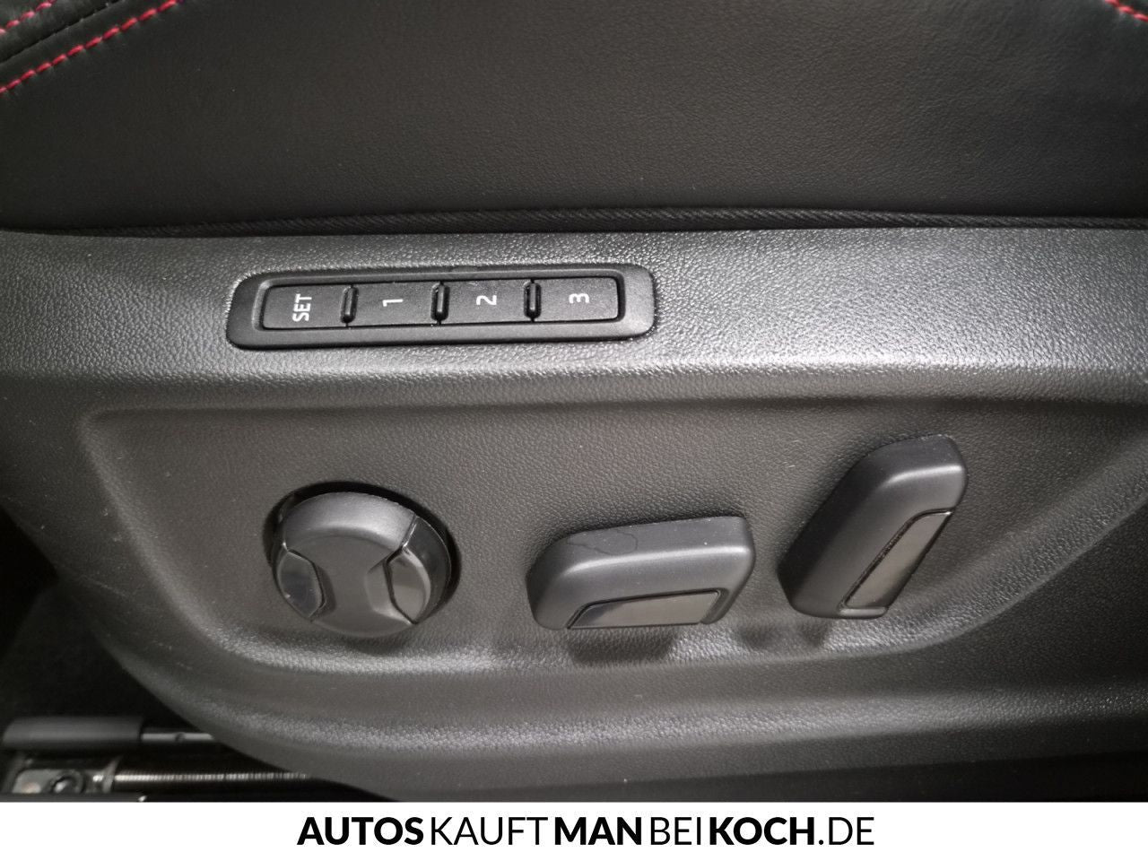 Skoda Kodiaq RS 2.0 TSI 4x4 STHZ AHK PANO CANTON ACC