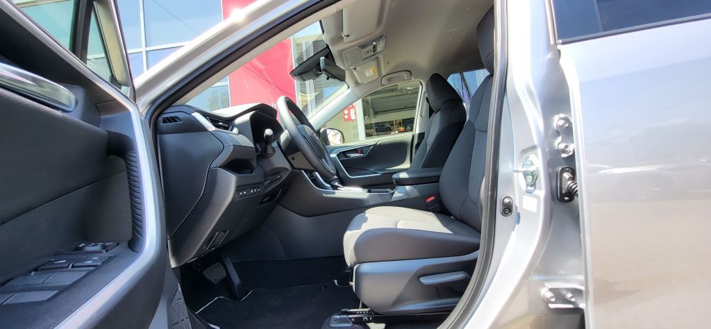 Toyota RAV 4 2.5 4x2 Hybrid - Samsaru's Car Outlet