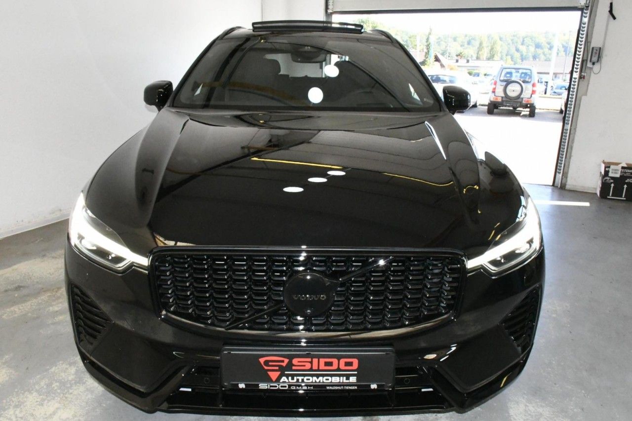 Volvo XC60 Ultra Black AWD ACC*H&K*HuD*360*PANO*MASSAG