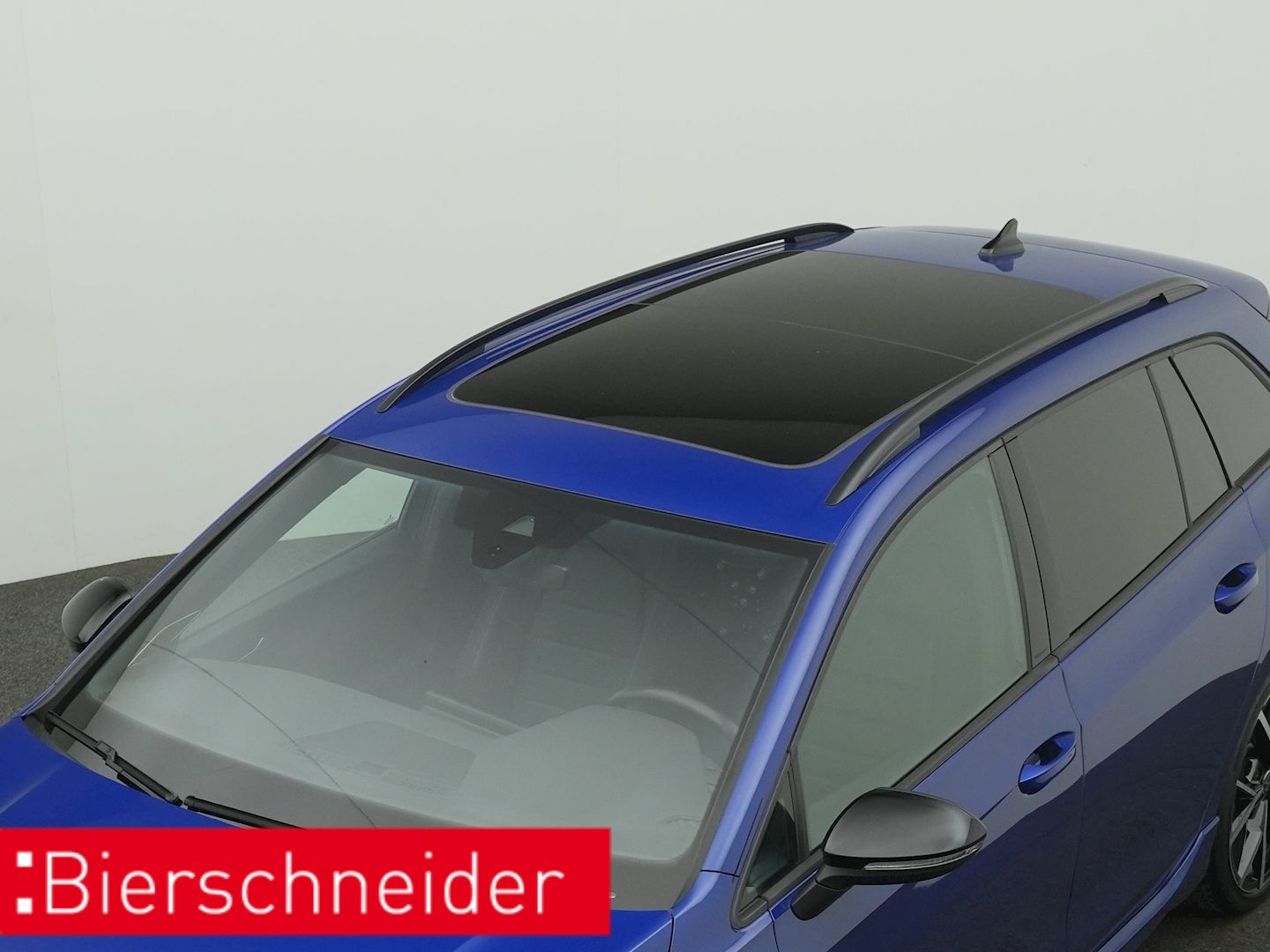 Volkswagen Golf R Var. 2.0 TSI DSG 4Mo. BLACK-STYLE AHK PAN