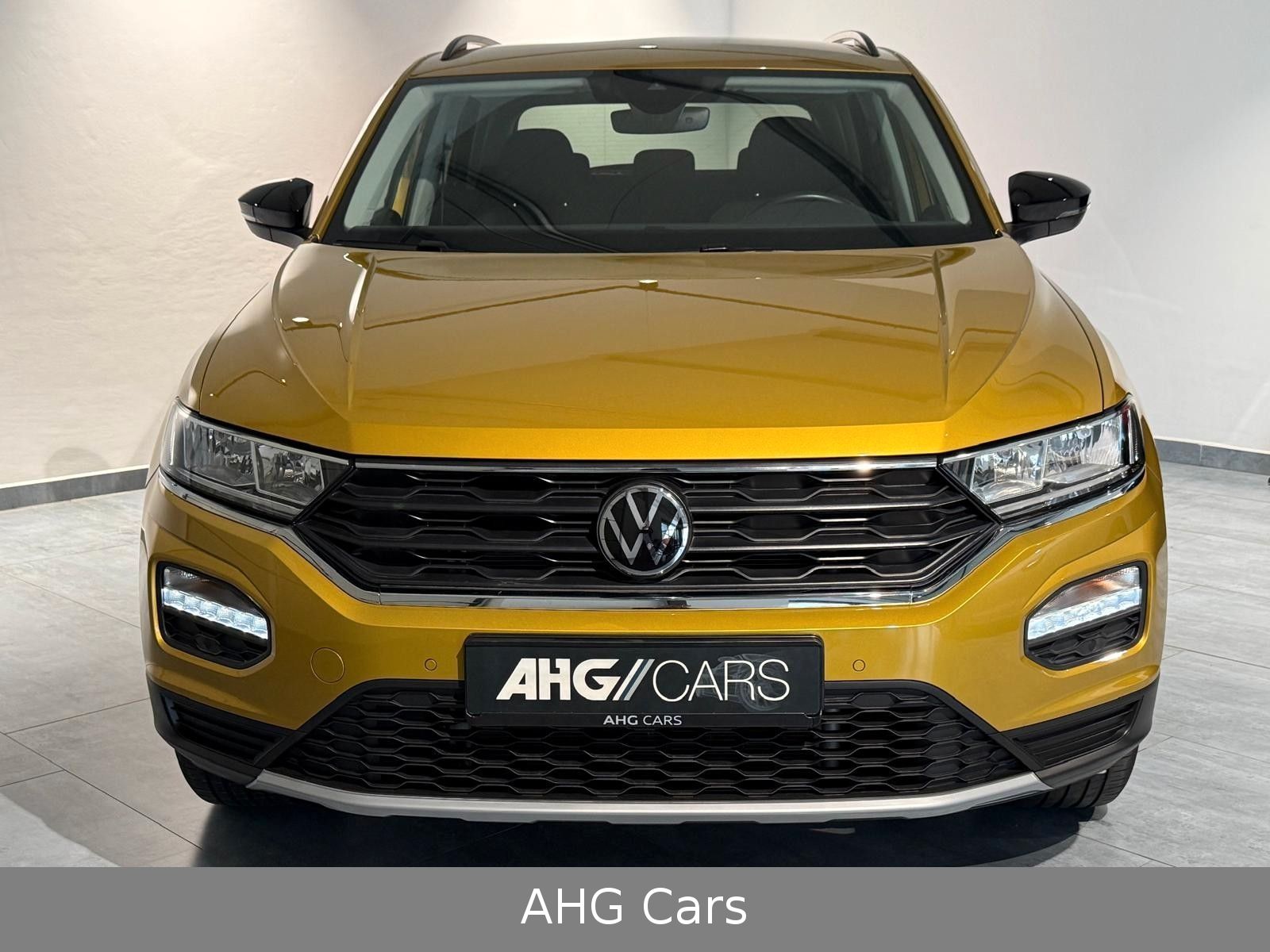 Volkswagen T-Roc Style UNITED 1.0 TSI - Samsaru's Car Outlet