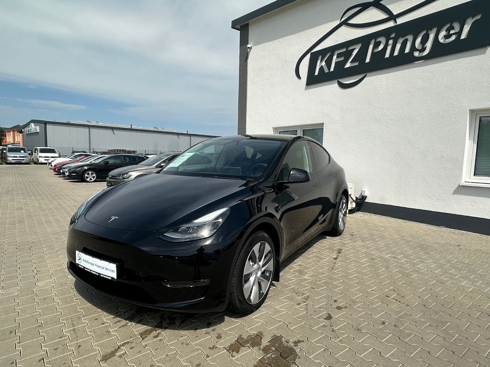 Tesla Model Y Long Range Dual AWD