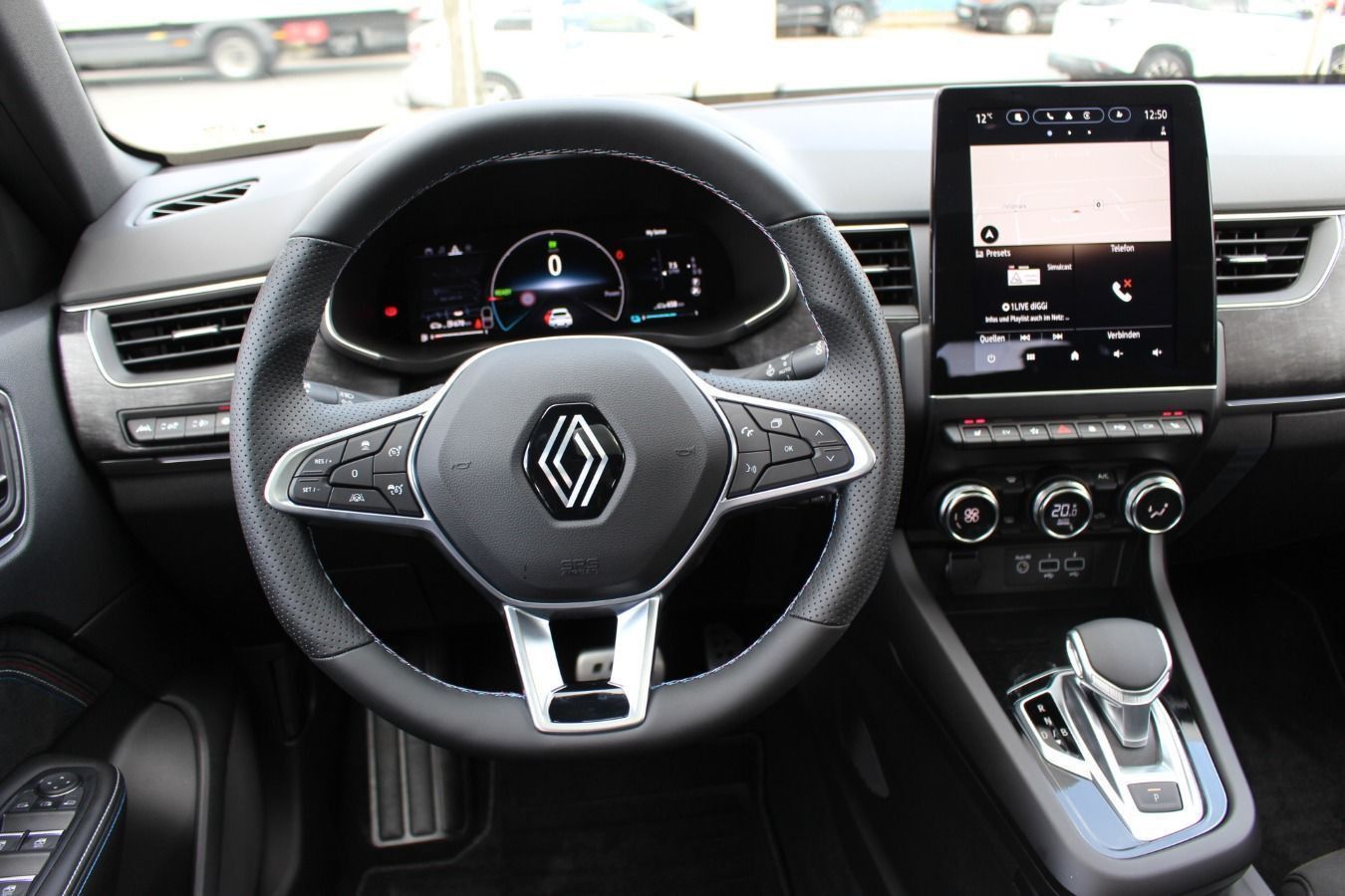 Renault Arkana E-Tech 145 Full Hybrid - Samsaru's Car Outlet