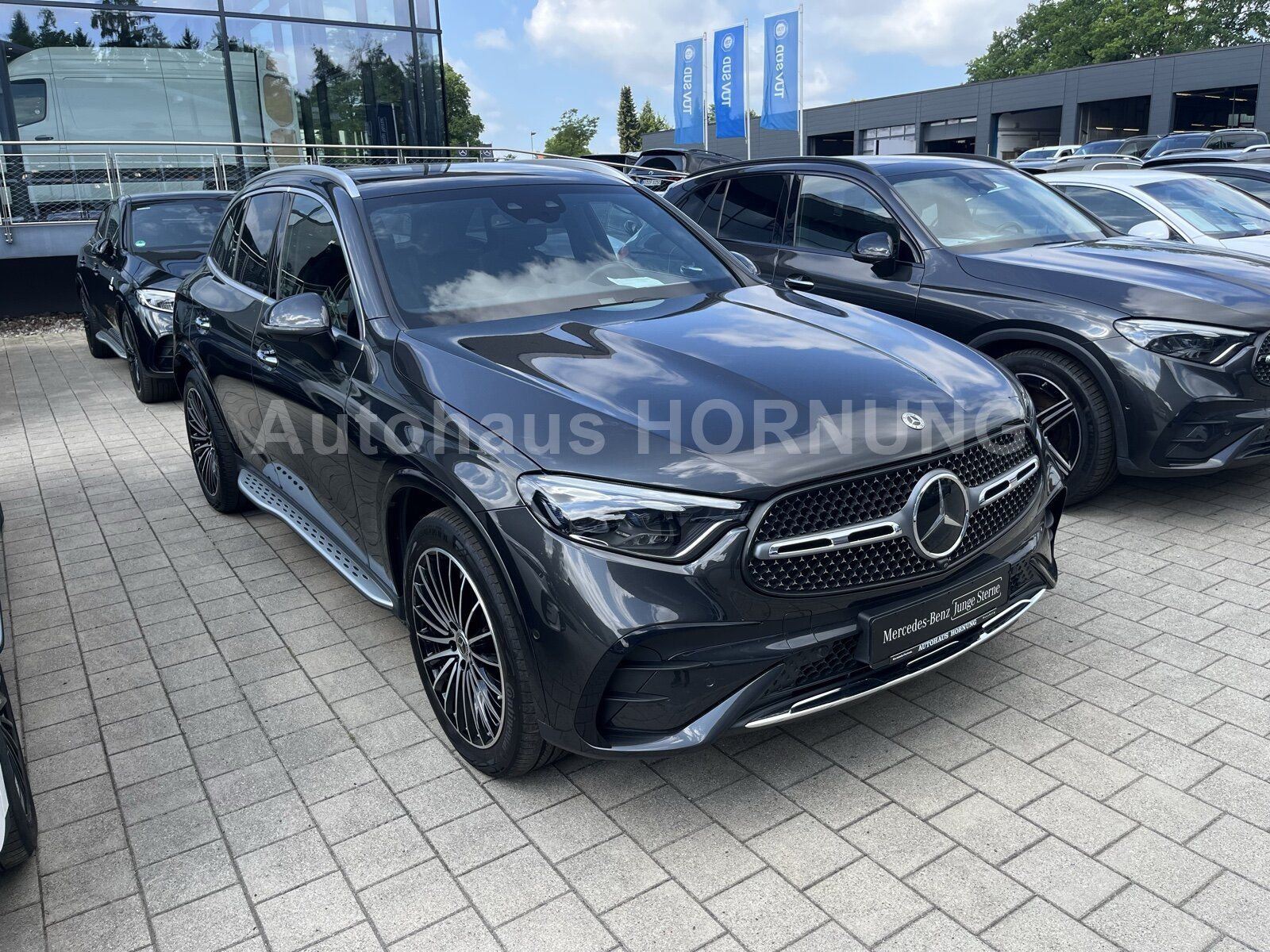 Mercedes-Benz GLC 220 d 4M AHK/Pano/Airmatic/HeadUP/DGL/AMG Li