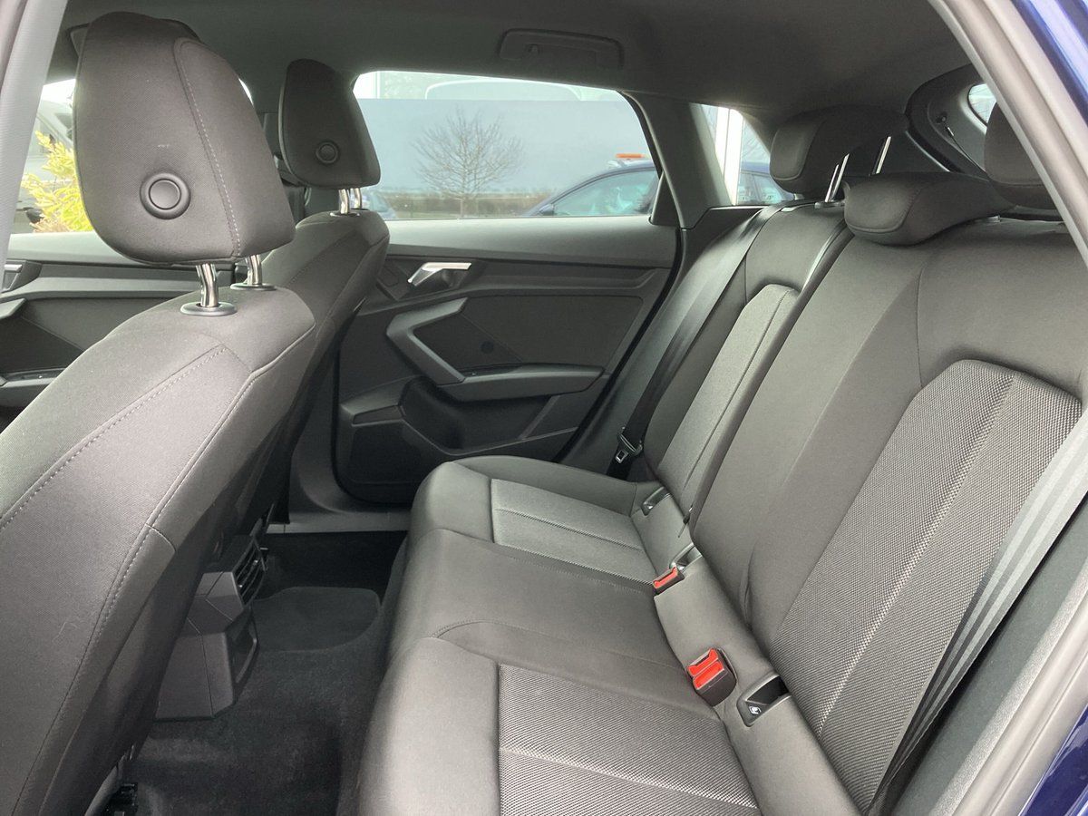 Audi A3 SPORTBACK 30 TDI S-TRONIC LED+ACC+SHZ+PDC+APP