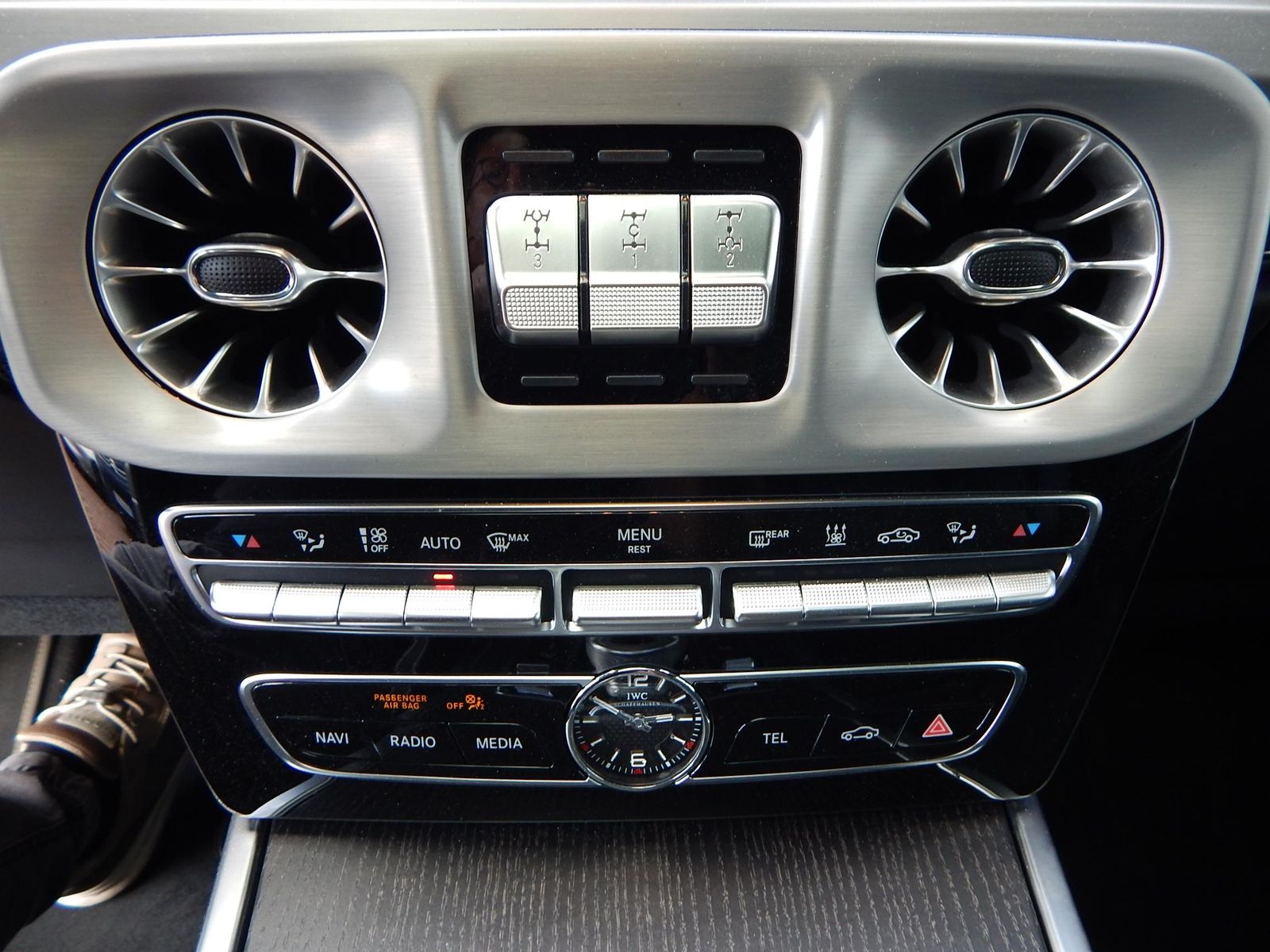 Mercedes-Benz G 63 AMG - Samsaru's Car Outlet