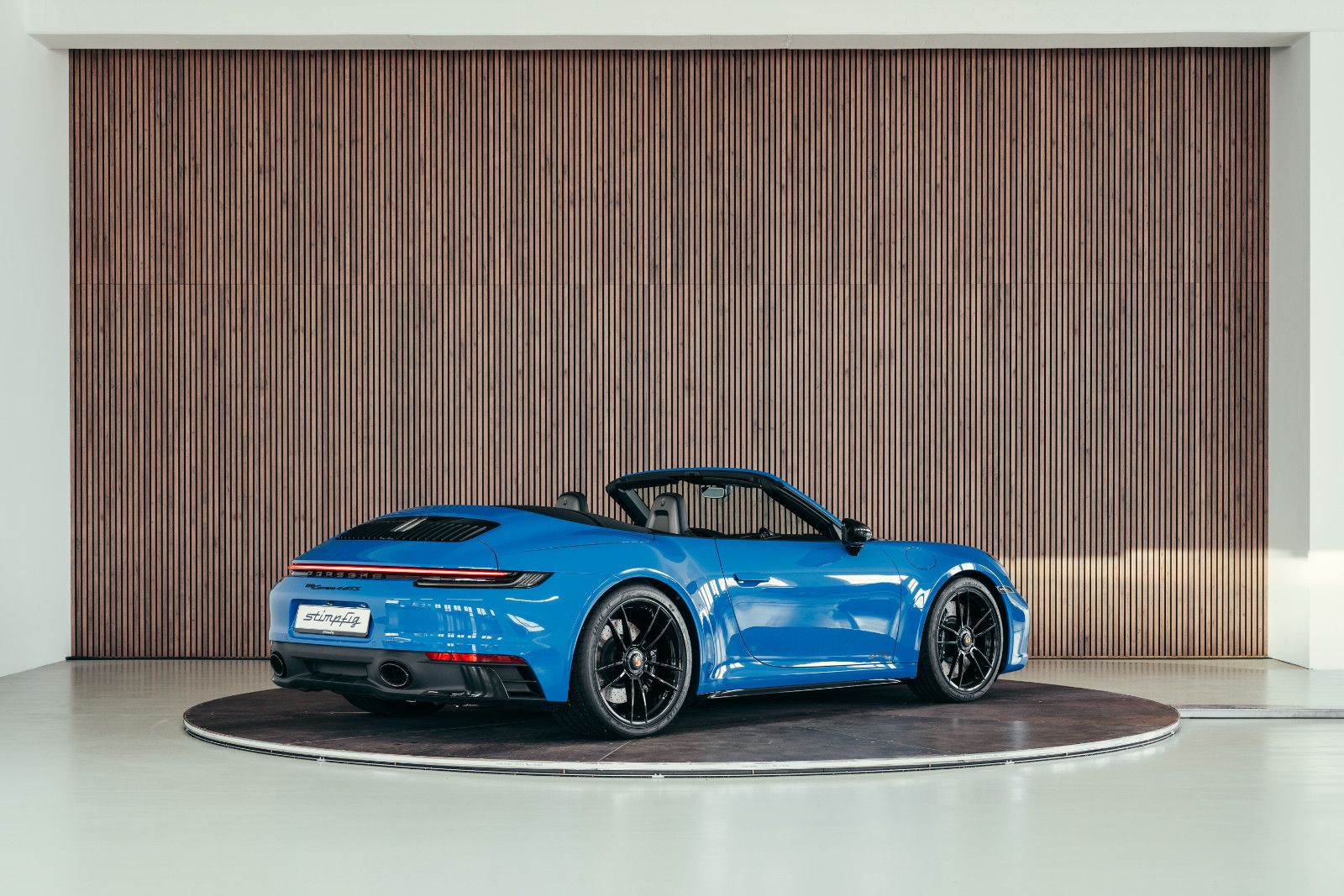Porsche 992 Carrera 4 GTS Cabriolet, Sharkblue, MwSt awb