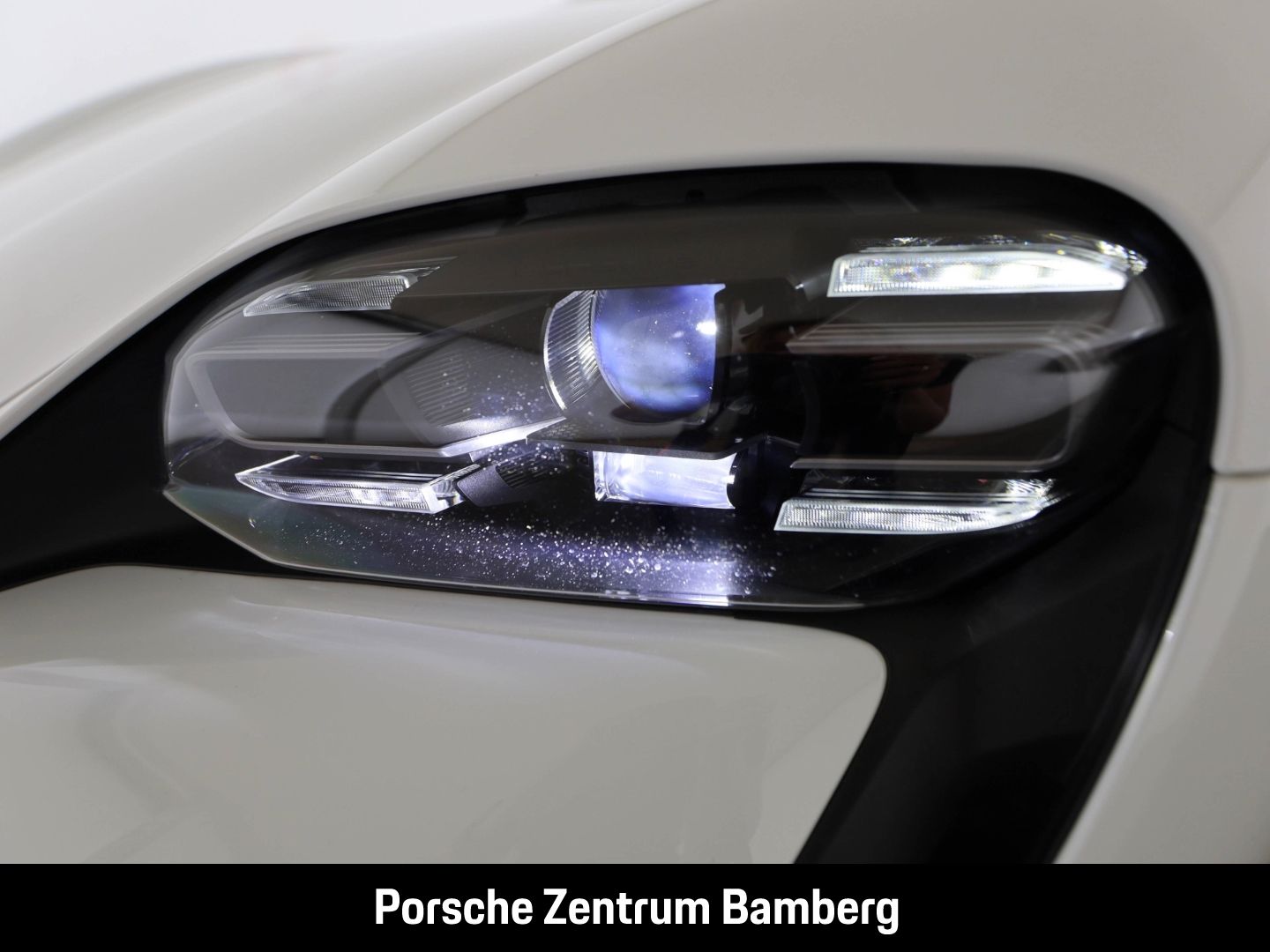 Porsche Taycan 4S/ Vollleder/ Performance Batterie/ 18-W