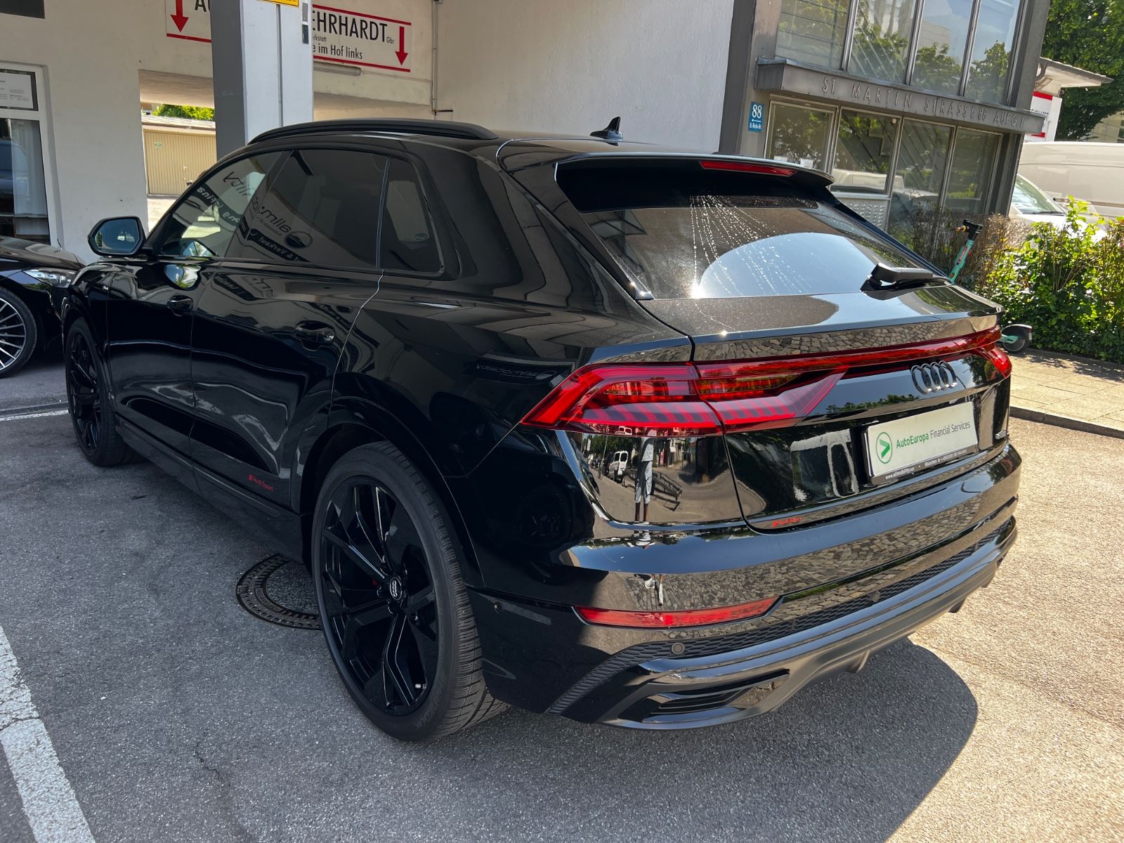 Audi Q8 50 TDI qu S Line Competition+ - Samsaru's Car Outlet