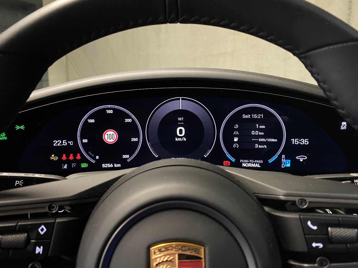 Porsche Taycan 4S | Hinterachslenkung | Panoramadach |