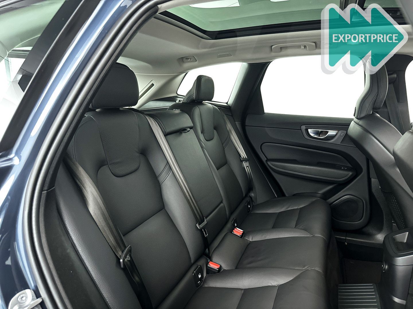 Volvo XC60 T6 Plug-in hybrid AWD Plus Dark | panorama