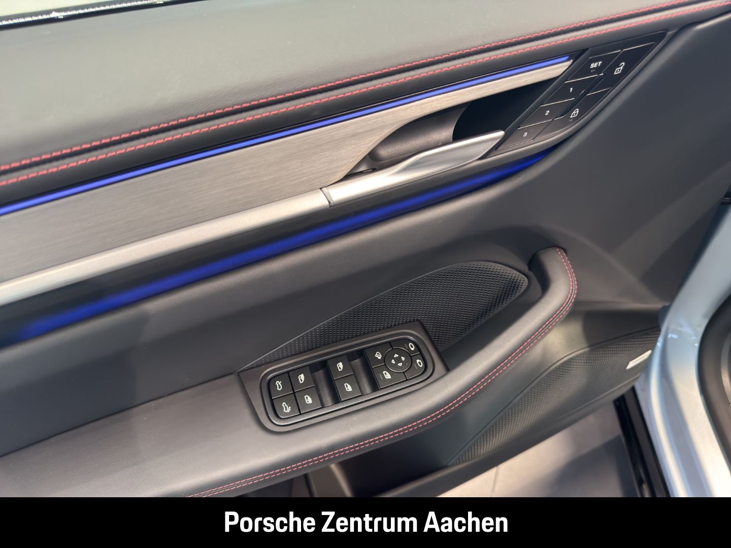 Porsche Macan Turbo BOSE InnoDrive Panorama LED-Matrix