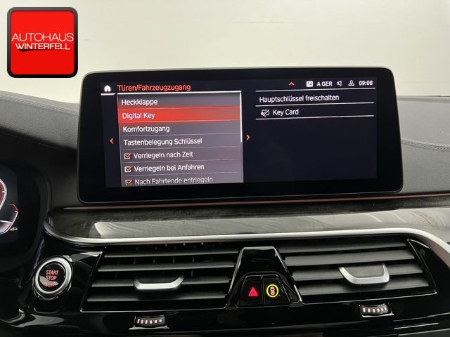 BMW 530 i xDrive Touring Luxury Line PANO+AHK+STANDH