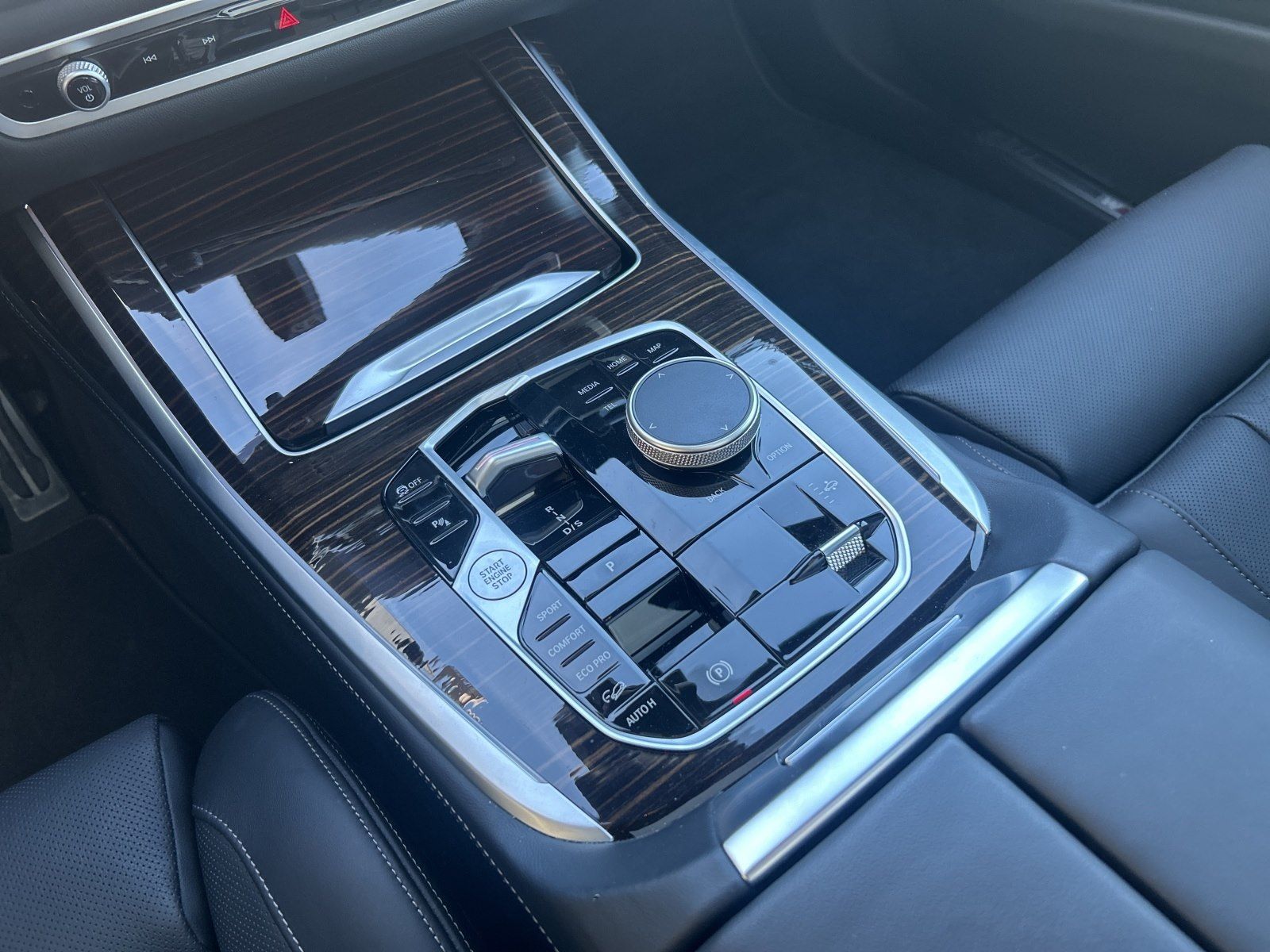 BMW X7 xDrive40d Inkl. € 1.190 Zubehörbonus* M Sport