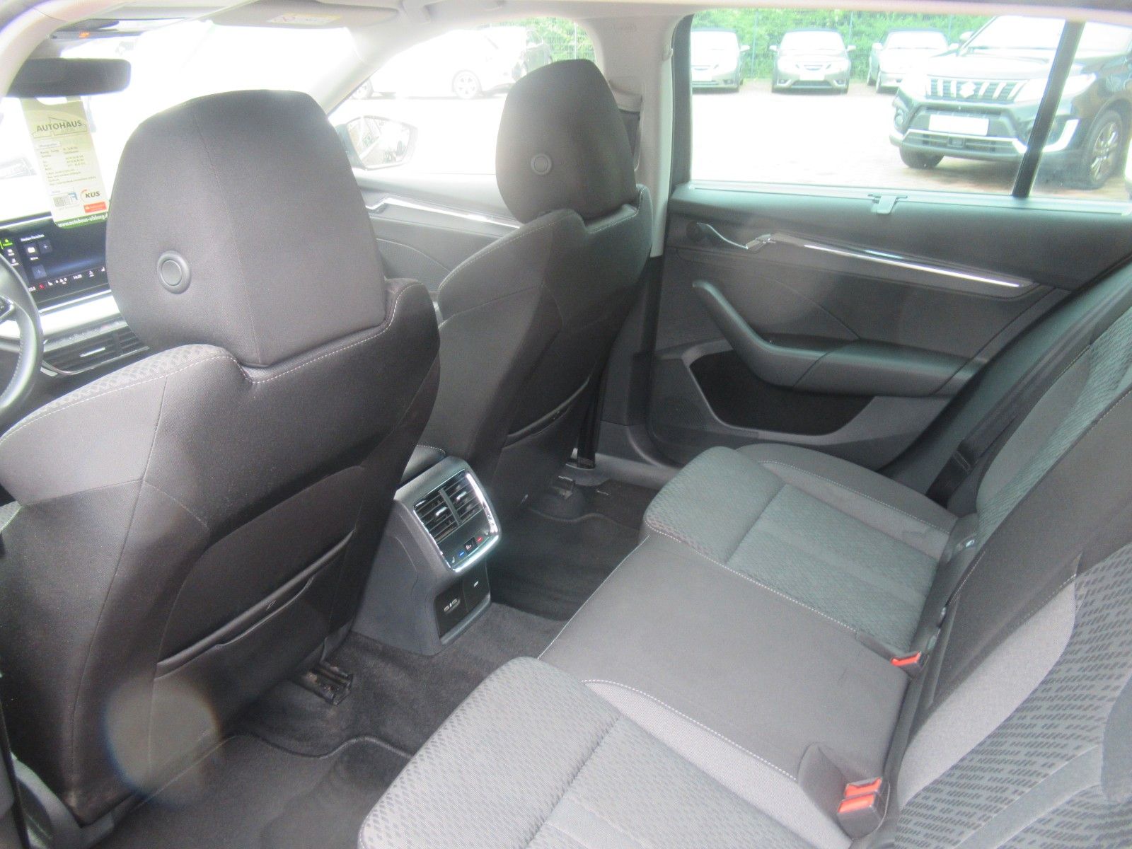 Skoda Octavia Combi Style iV - Samsaru's Car Outlet