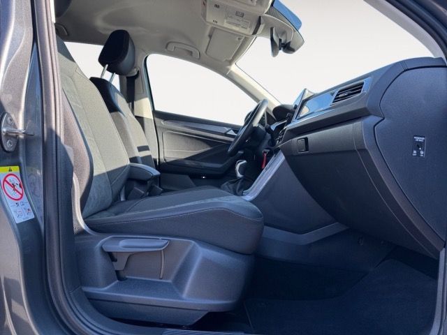 Volkswagen T-Roc 1.5 TSI Style - Samsaru's Car Outlet