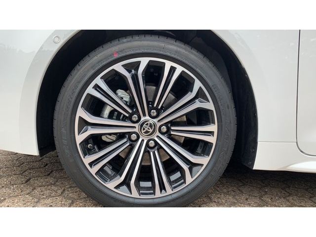 Toyota Corolla Touring Sports Hybrid Team - Samsaru's Car Outlet