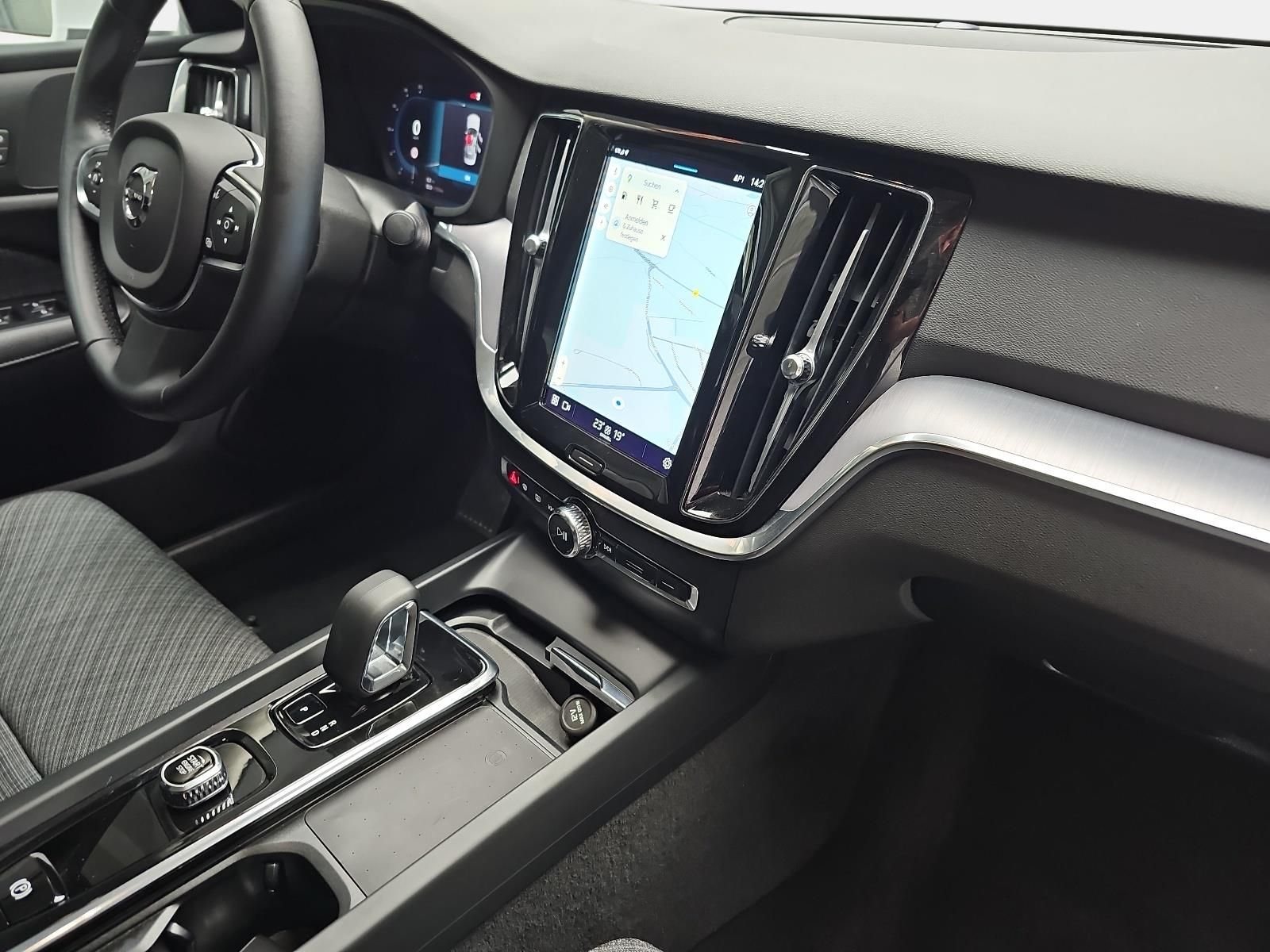 Volvo S60 B4 AUTO. CORE NAVI LED GOOGLE KAMERA LM17