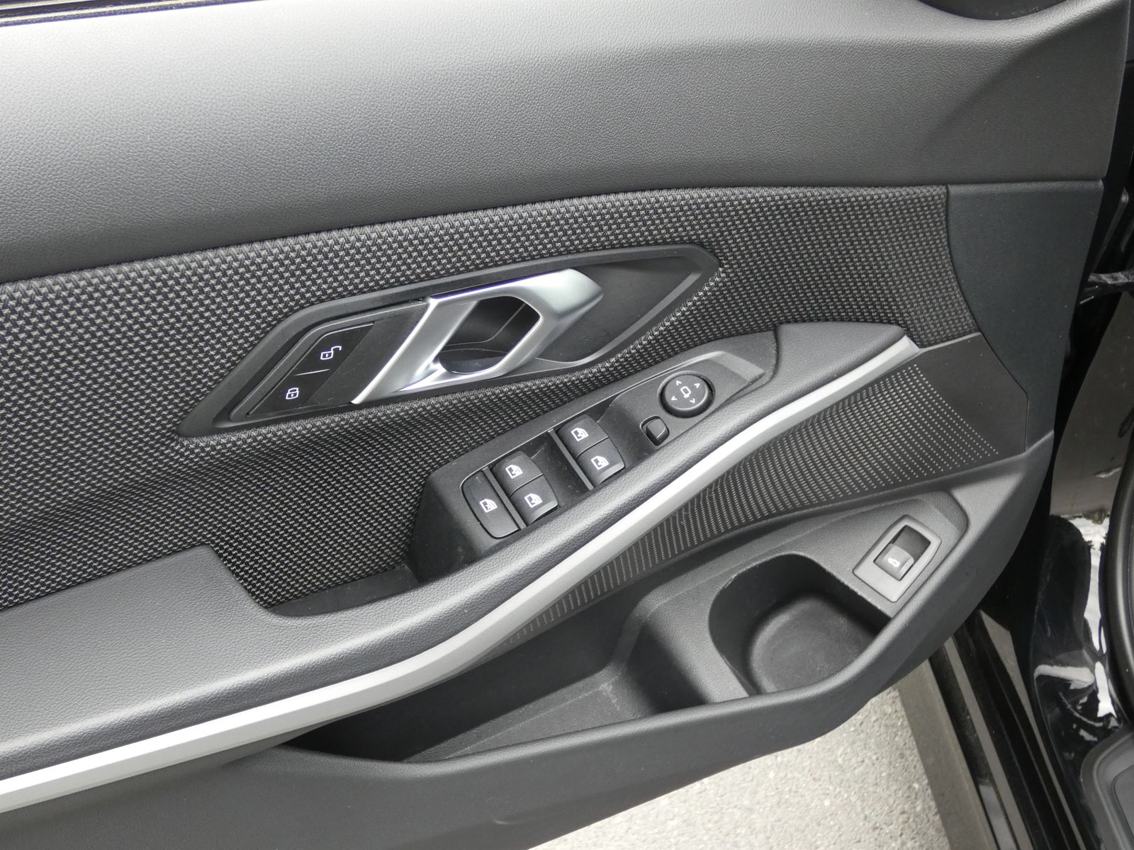 BMW 318d Touring Advantage - Samsaru's Car Outlet