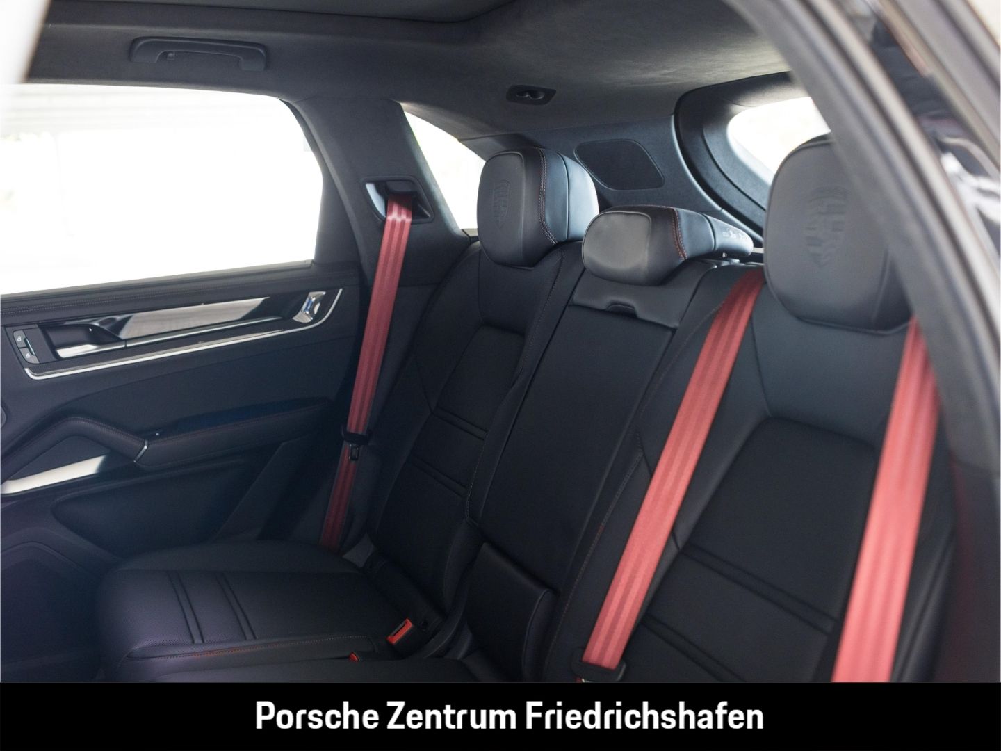 Porsche Cayenne GTS HA-Lenkung InnoDrive Head-Up BOSE