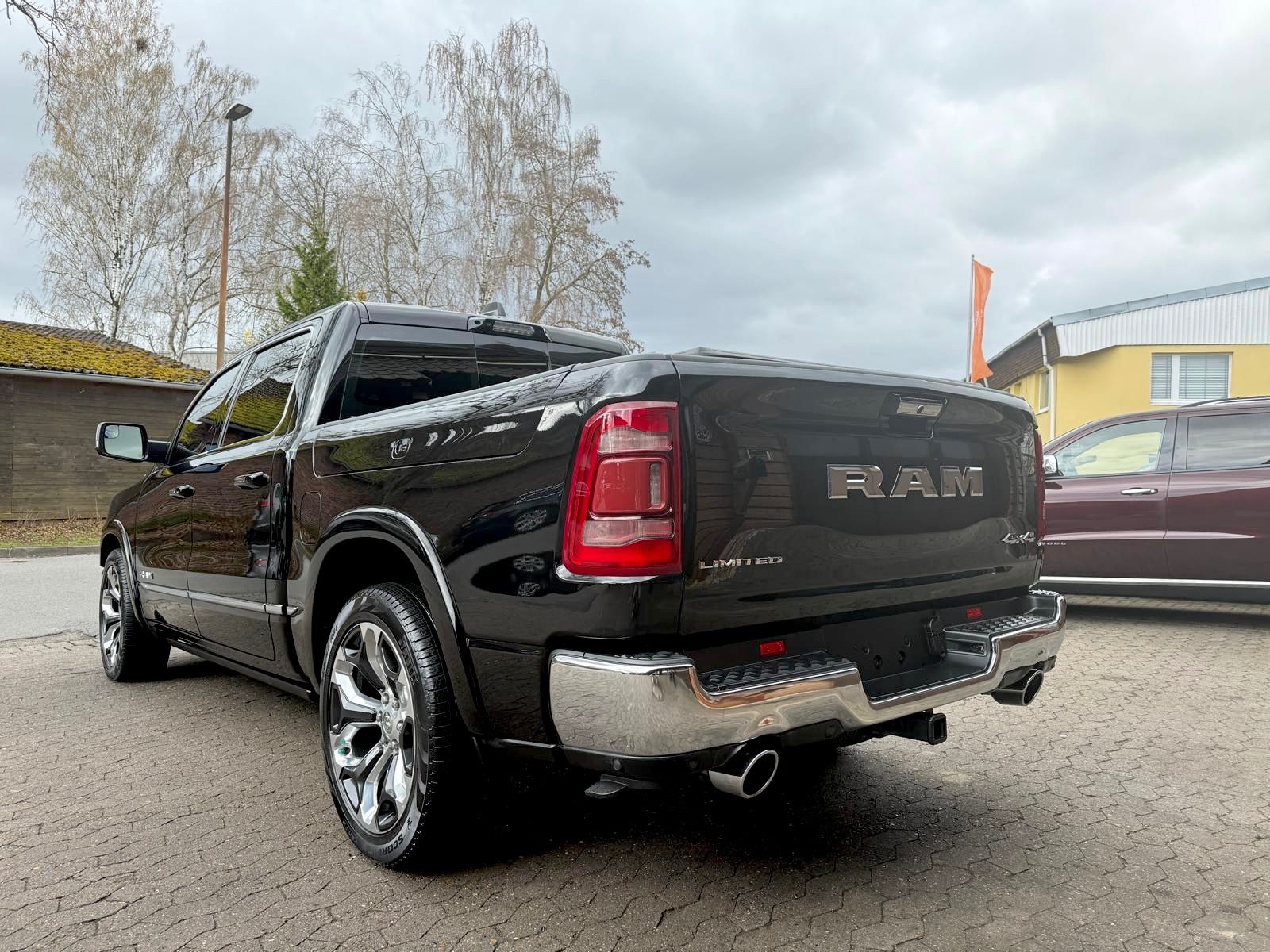 Dodge CLEAN-CARFAX*LIMITED*LUFT*AHK*RAMBOX*360°KAMERA*