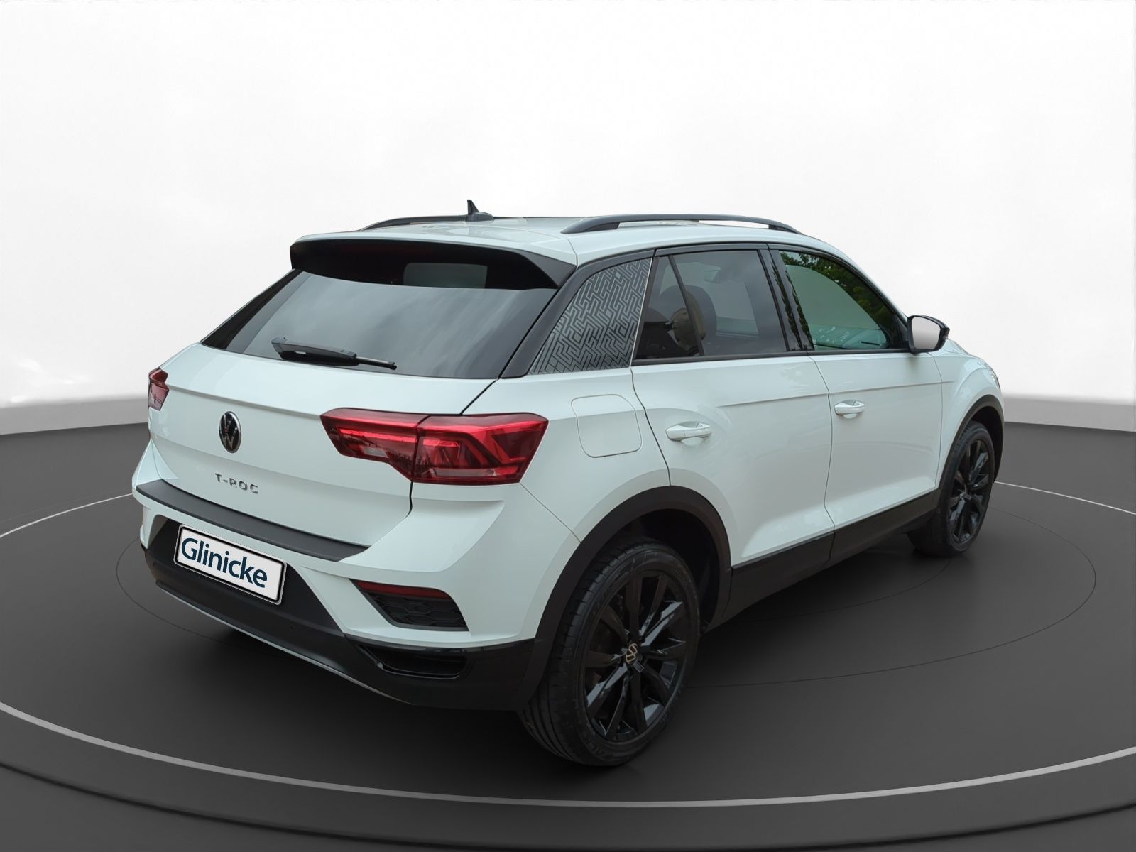 Volkswagen T-Roc 1.5 TSI Sport BlackStyle - Samsaru's Car Outlet