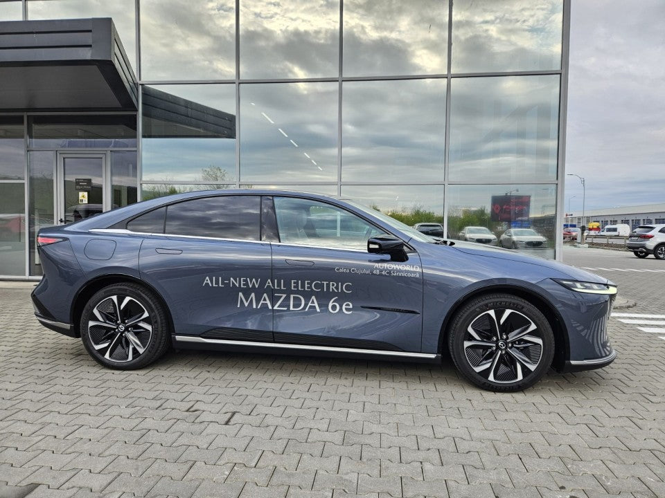 Mazda 6e