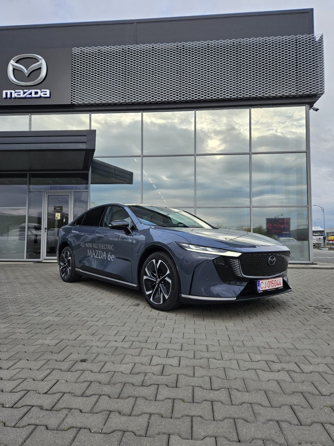 Mazda 6e