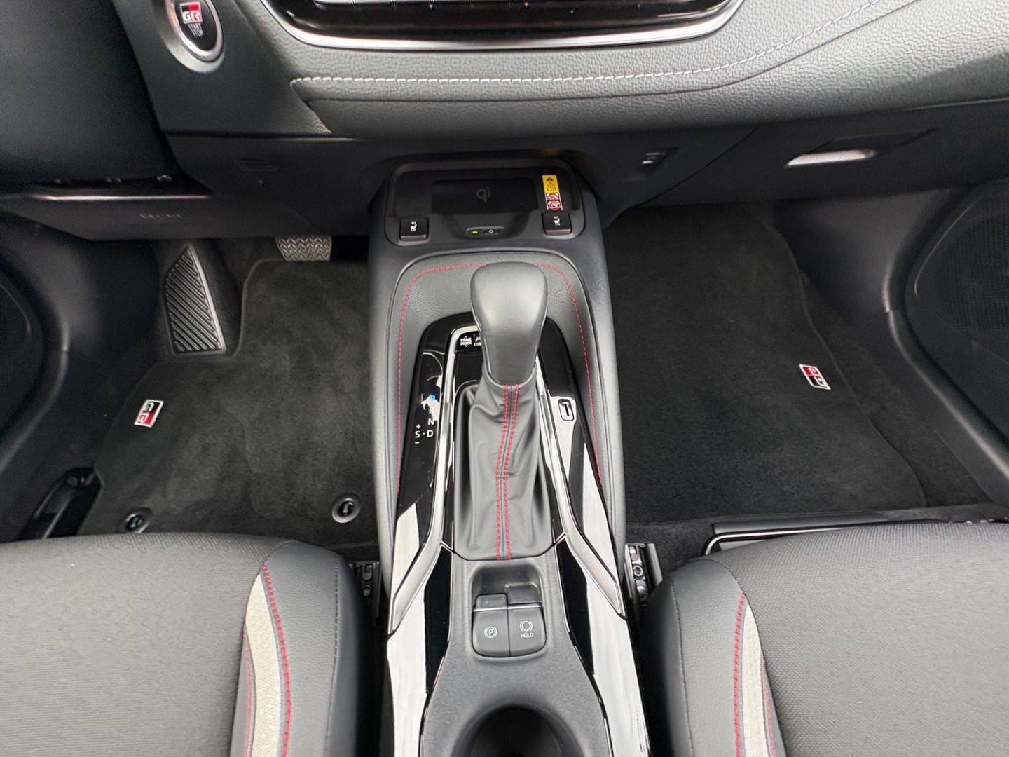 Toyota Corolla GR-SPORT+TS+KAMERA+CARPLAY+AKTION+SOFORT
