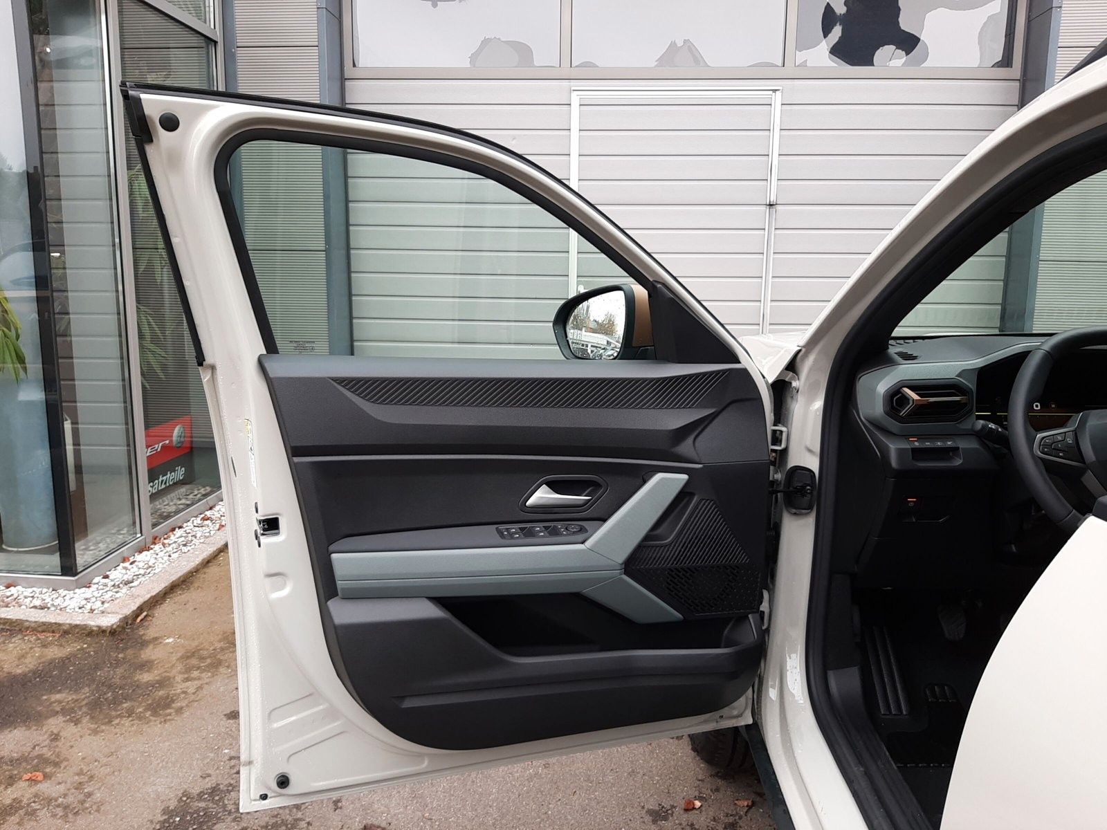 Dacia Duster III TCe 130 Extreme - Samsaru's Car Outlet