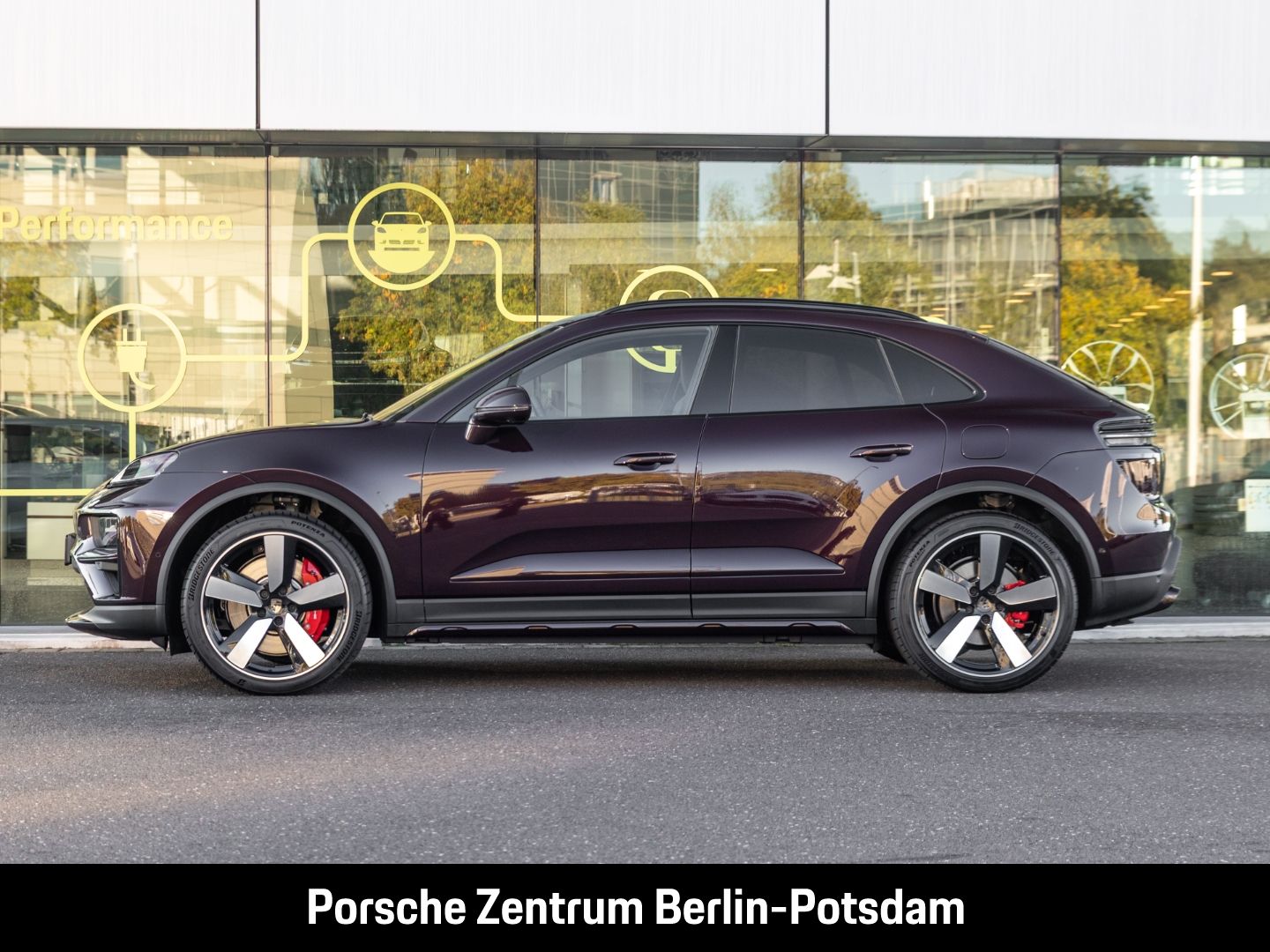 Porsche Macan Turbo InnoDrive Head-Up Sitzbelüftung LED