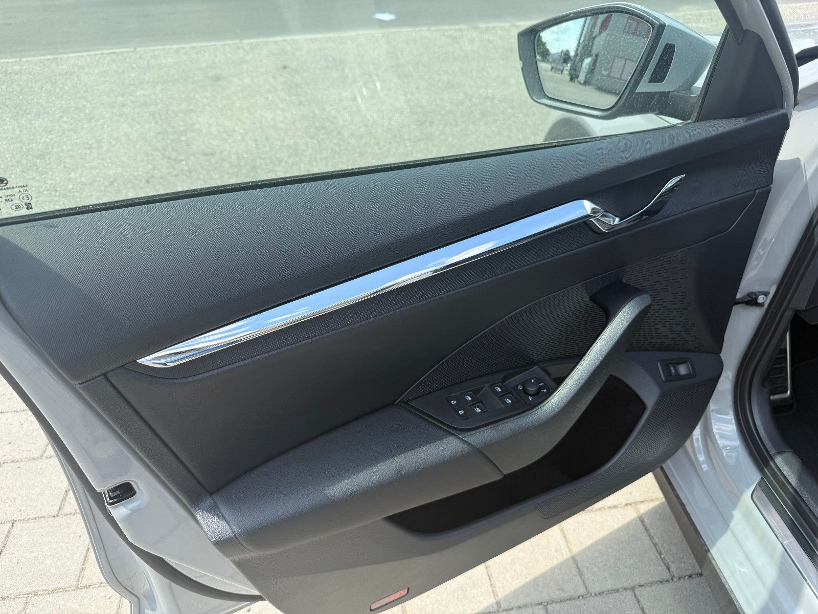 Skoda Octavia Combi Scout 4x4 - Samsaru's Car Outlet
