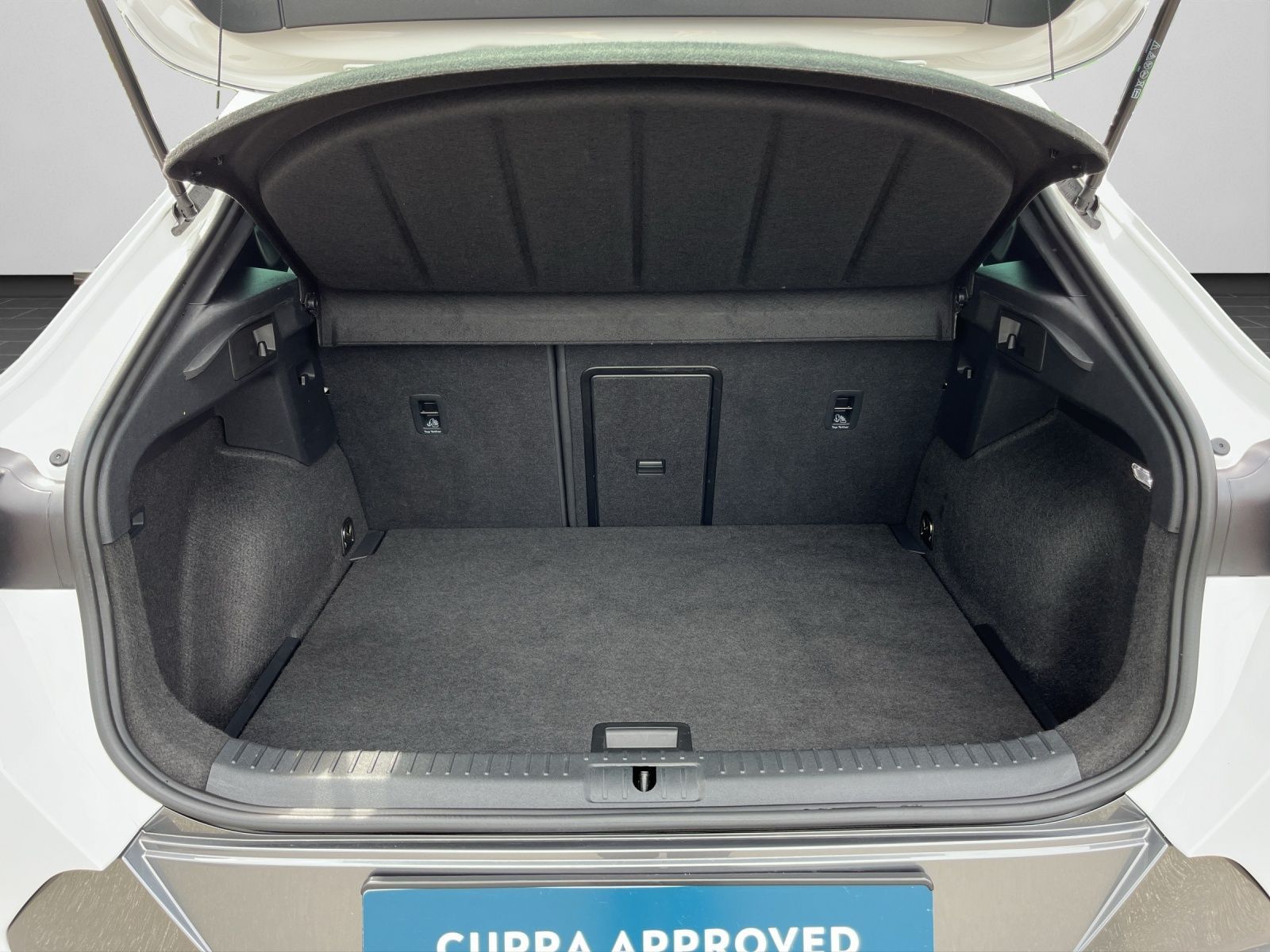 Cupra Formentor VZ 2.0 TSI DSG 4Drive LED CARPLAY SHZ