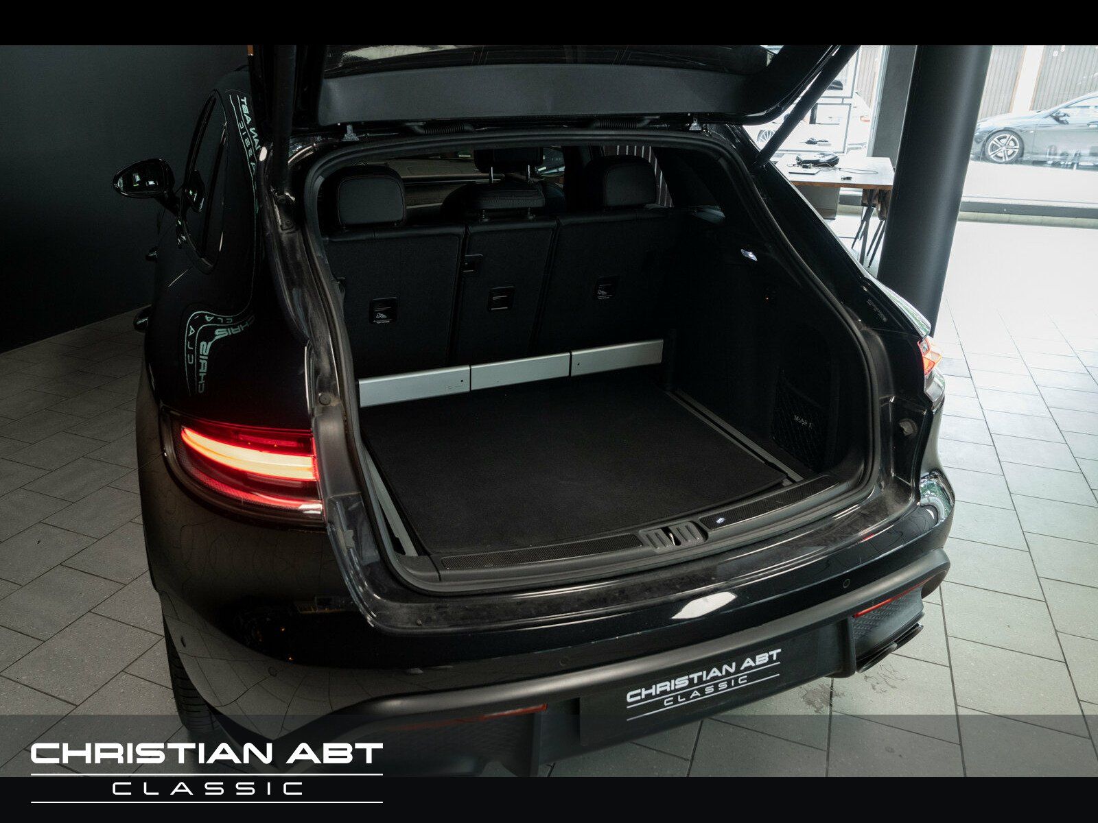 Porsche Macan GTS Mopf * AHK * LED * Carbon * Pano *