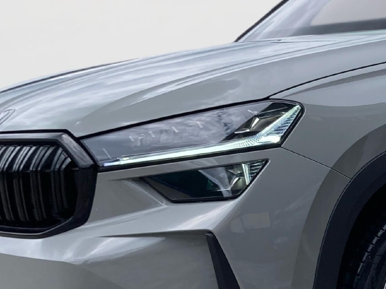 Skoda Kodiaq iV 150 kW Sportline*360CAM,AHK,TWA*