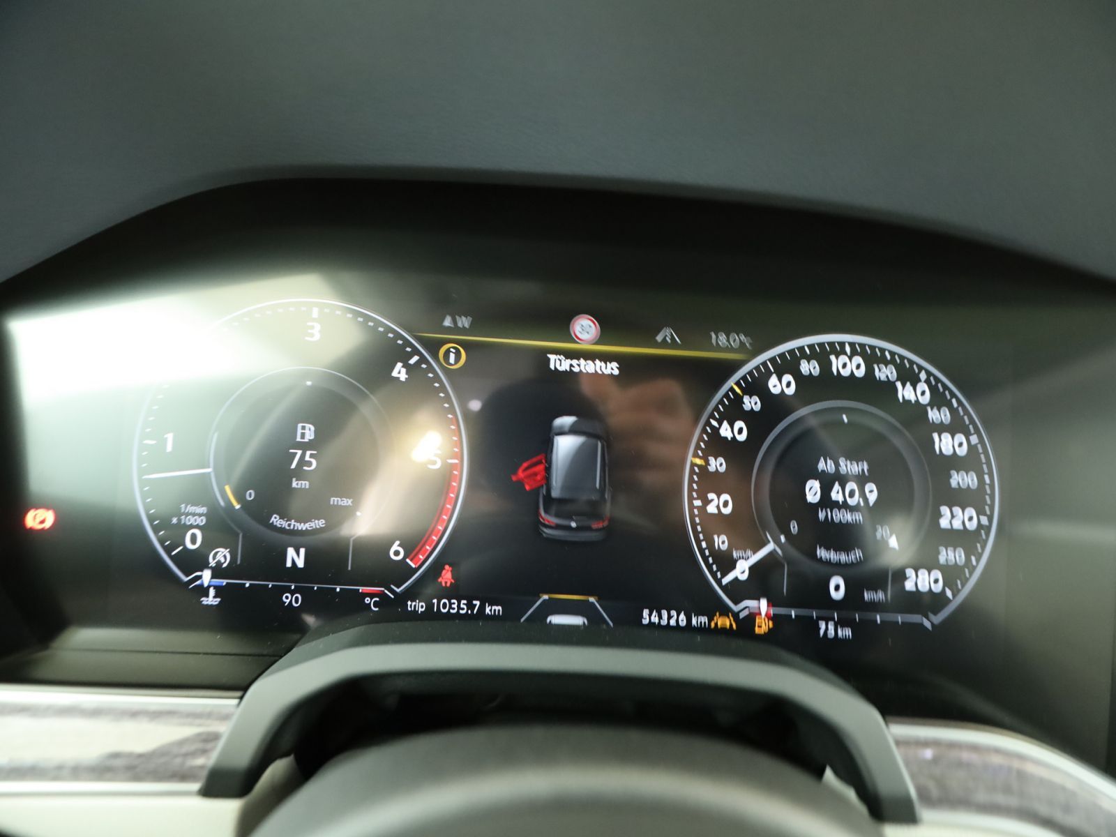 Volkswagen Touareg 3.0 TDI R-Line 4M - Samsaru's Car Outlet
