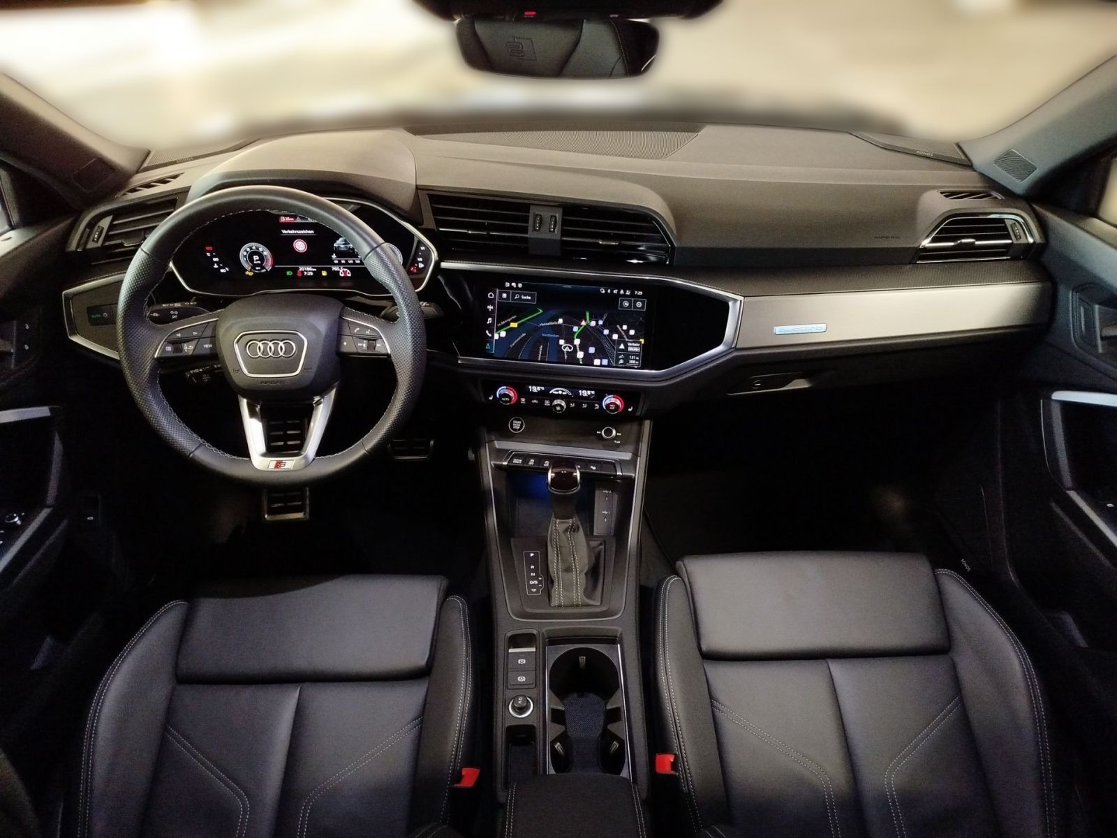 Audi Q3 Sportback 40 TFSI quattro S line - Samsaru's Car Outlet