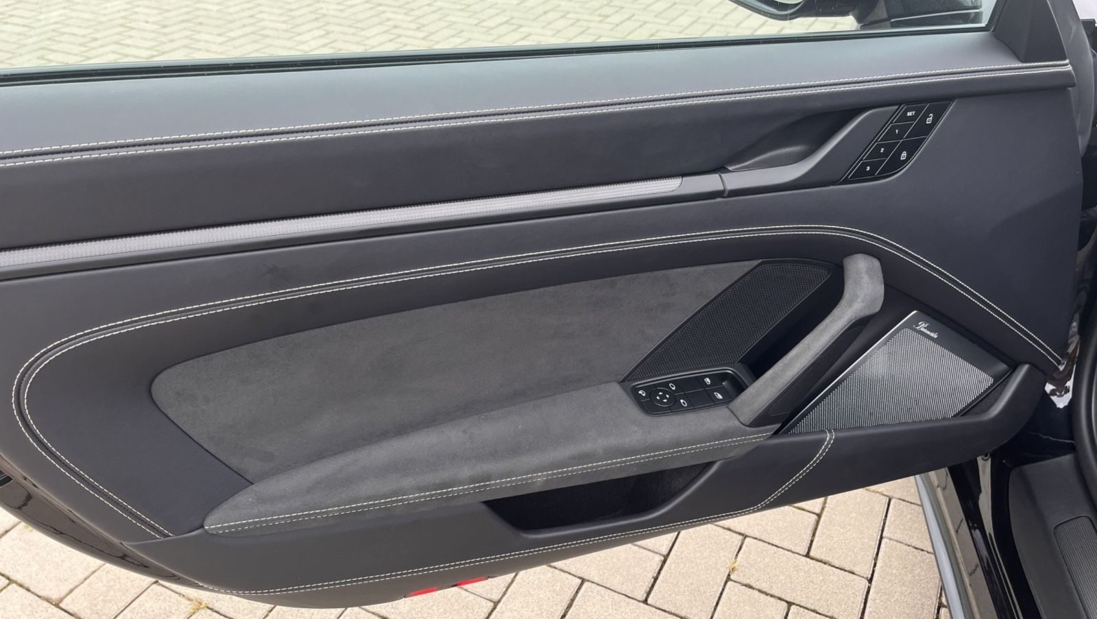 Porsche 992 Targa 4 GTS - AVAILABLE - EXPORT - EUR1 -