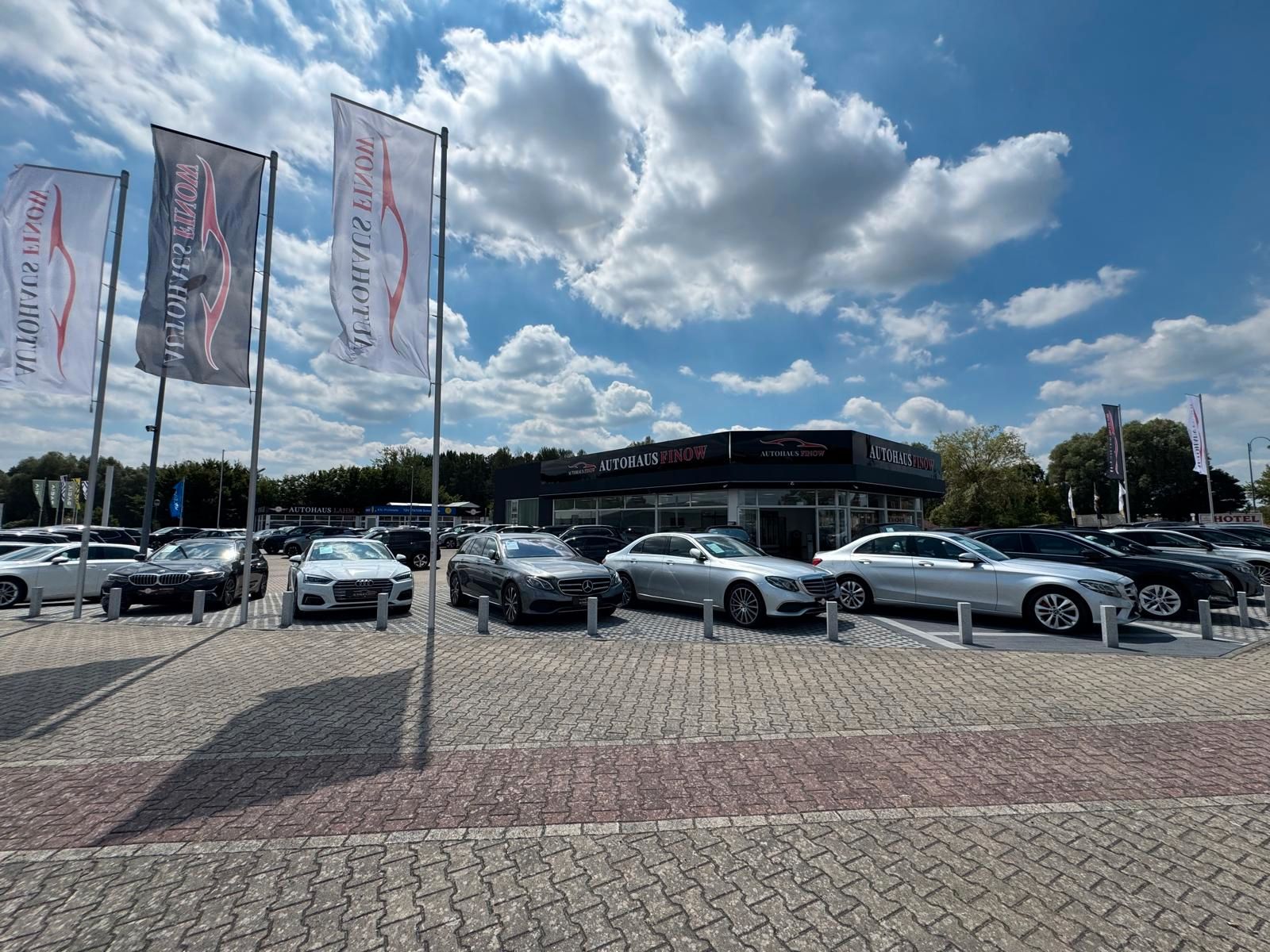Toyota Corolla 1.8 Touring Sports Hybrid - Samsaru's Car Outlet