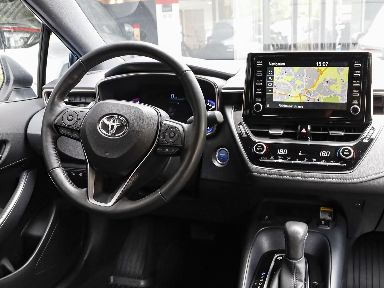 Toyota Corolla 1.8 TS HYBRID - Samsaru's Car Outlet