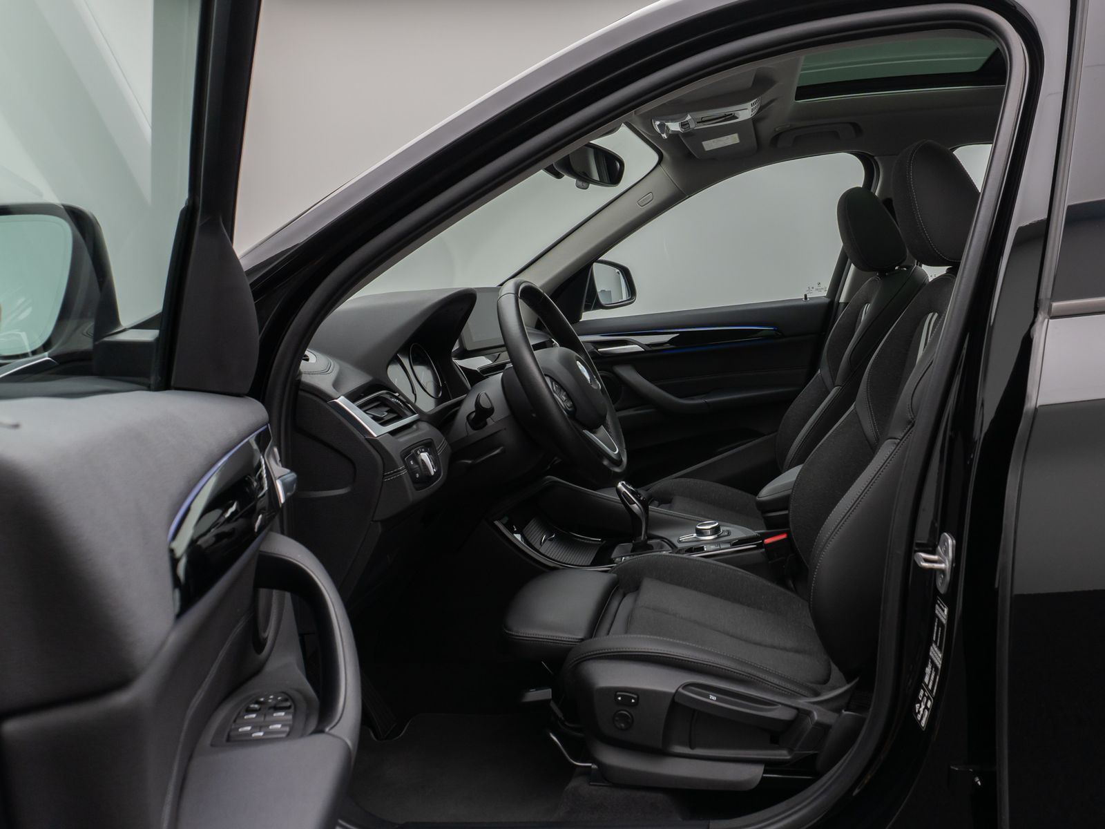BMW X1 xD20i Sport Line - Samsaru's Car Outlet